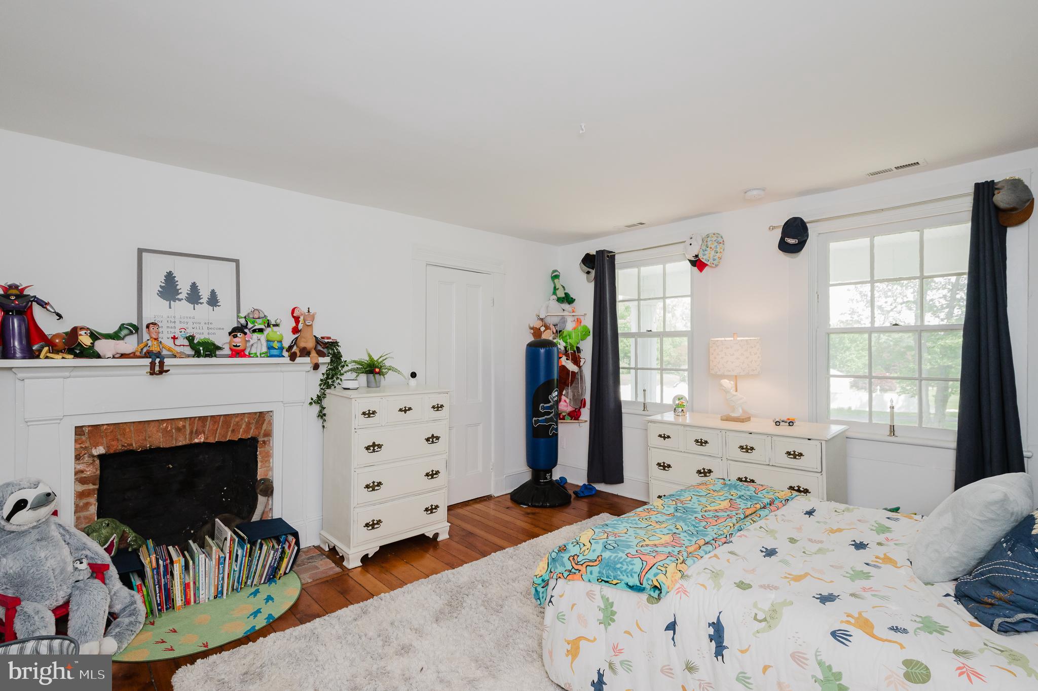 ROCHELLE MEADOWS - Residential