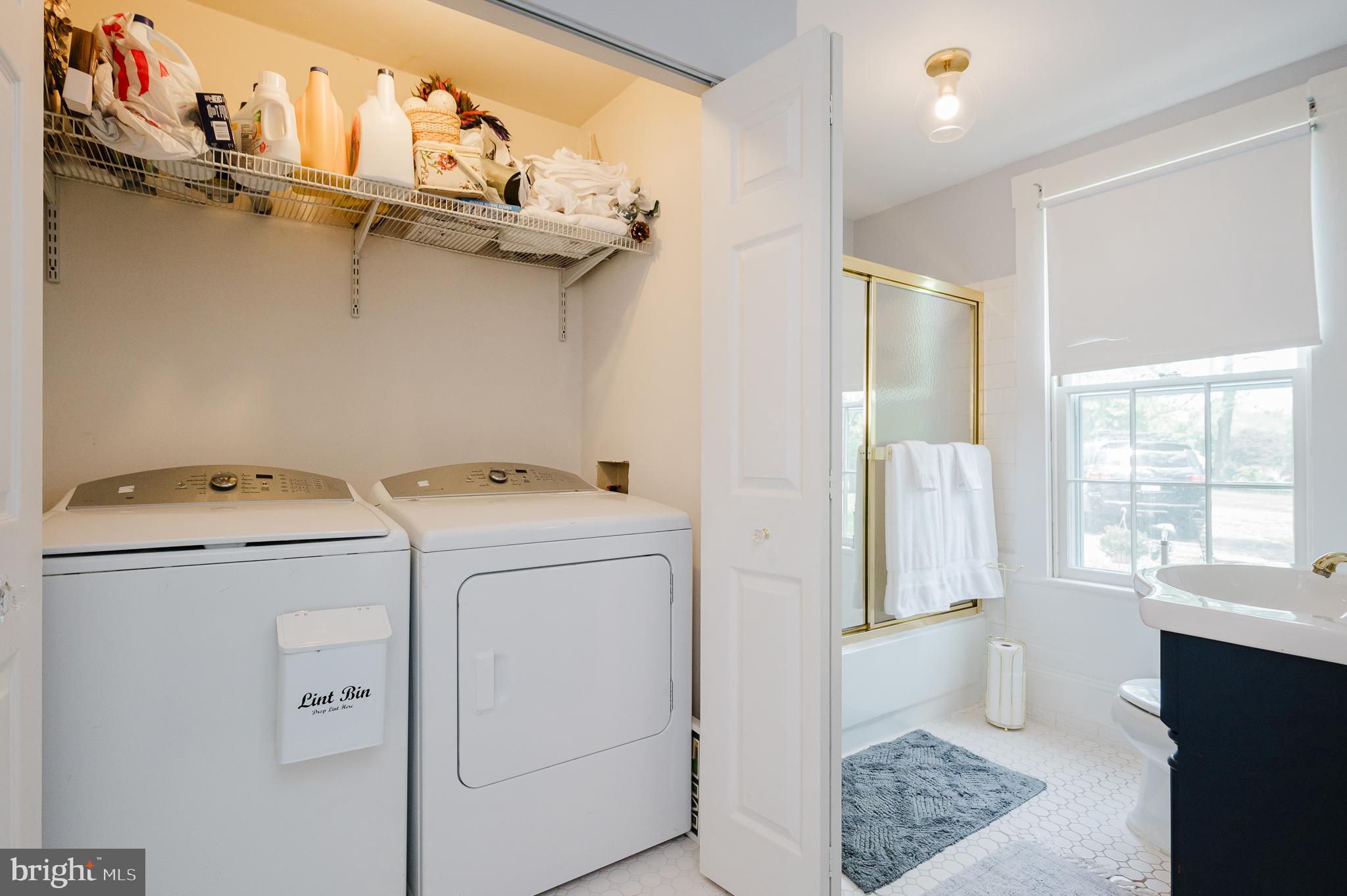 ROCHELLE MEADOWS - Residential