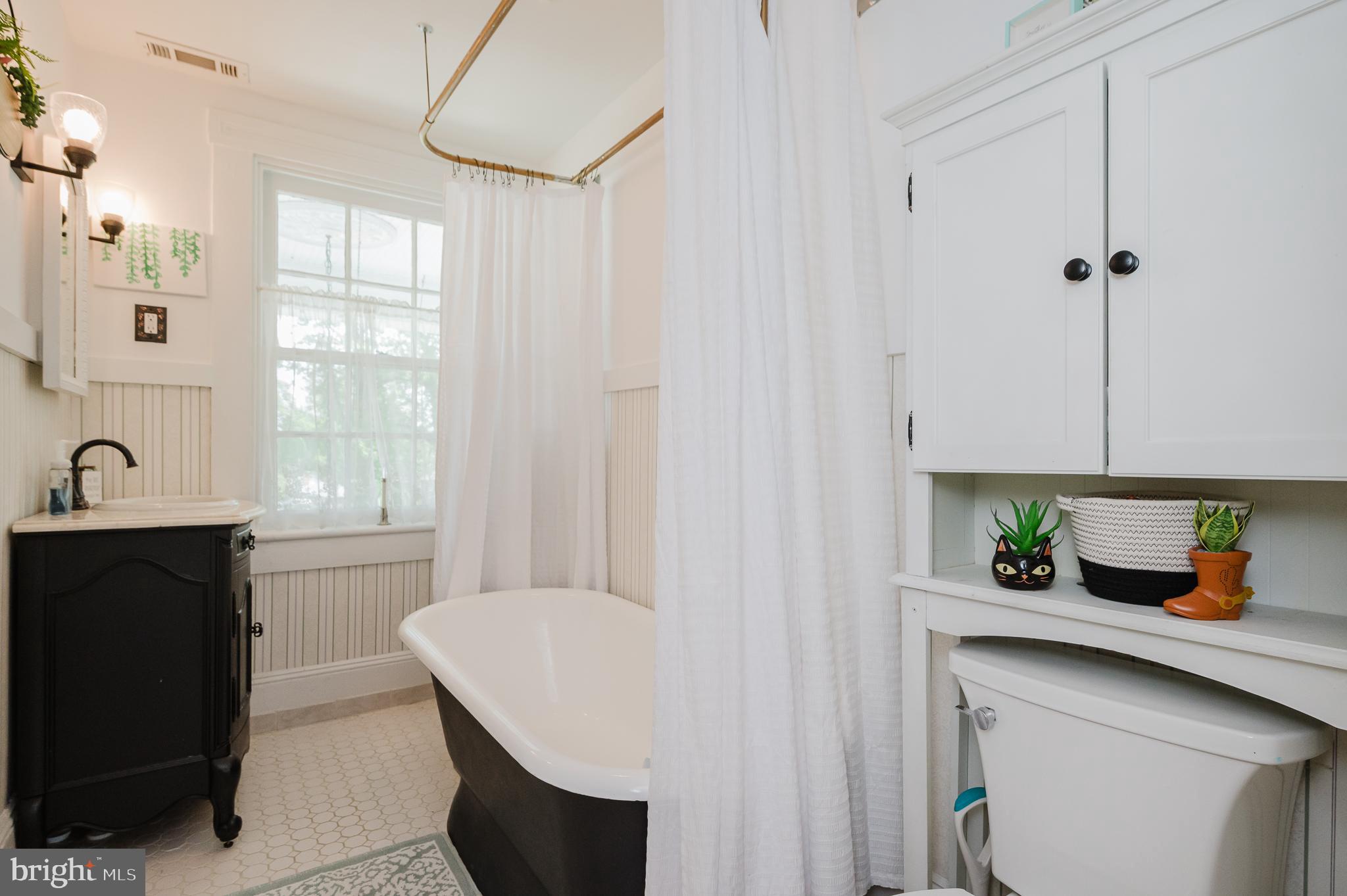 ROCHELLE MEADOWS - Residential