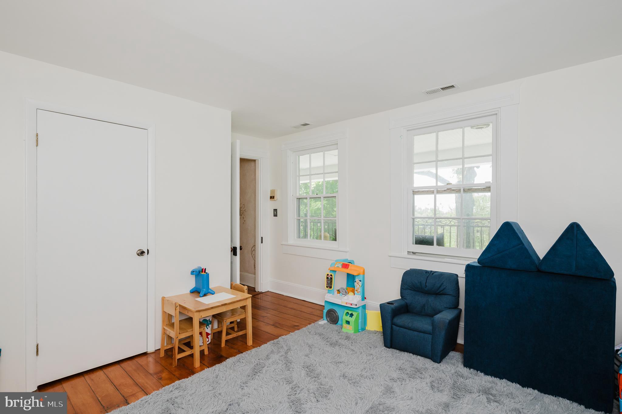 ROCHELLE MEADOWS - Residential