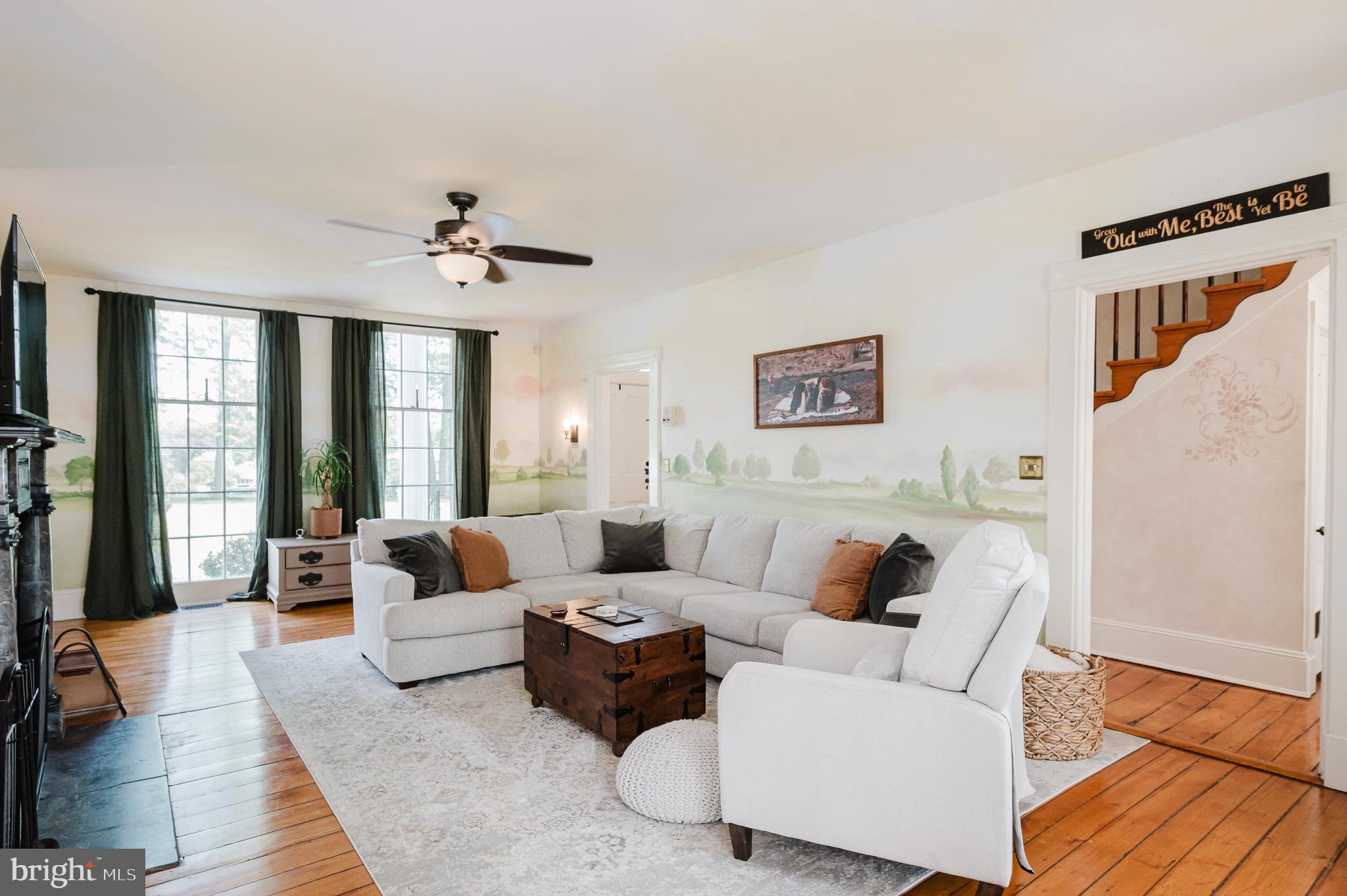 ROCHELLE MEADOWS - Residential