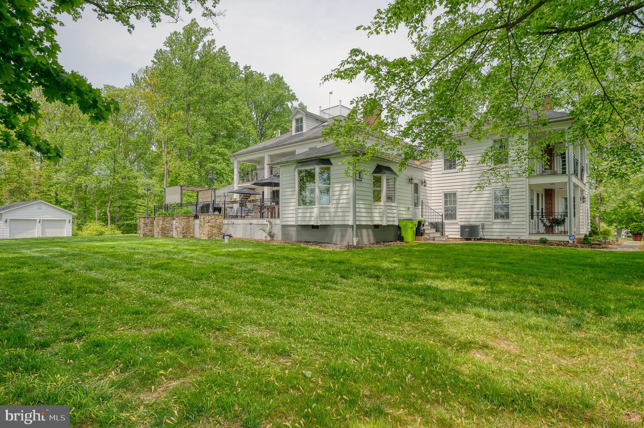 ROCHELLE MEADOWS - Residential