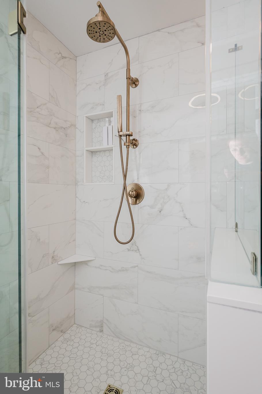 ROCHELLE MEADOWS - Residential