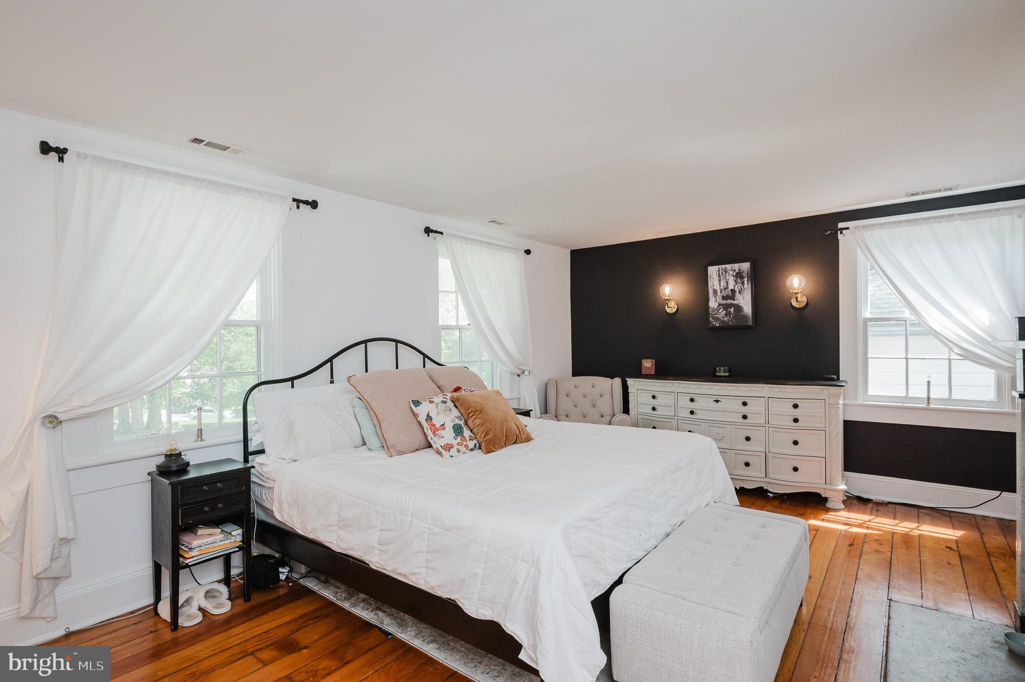 ROCHELLE MEADOWS - Residential