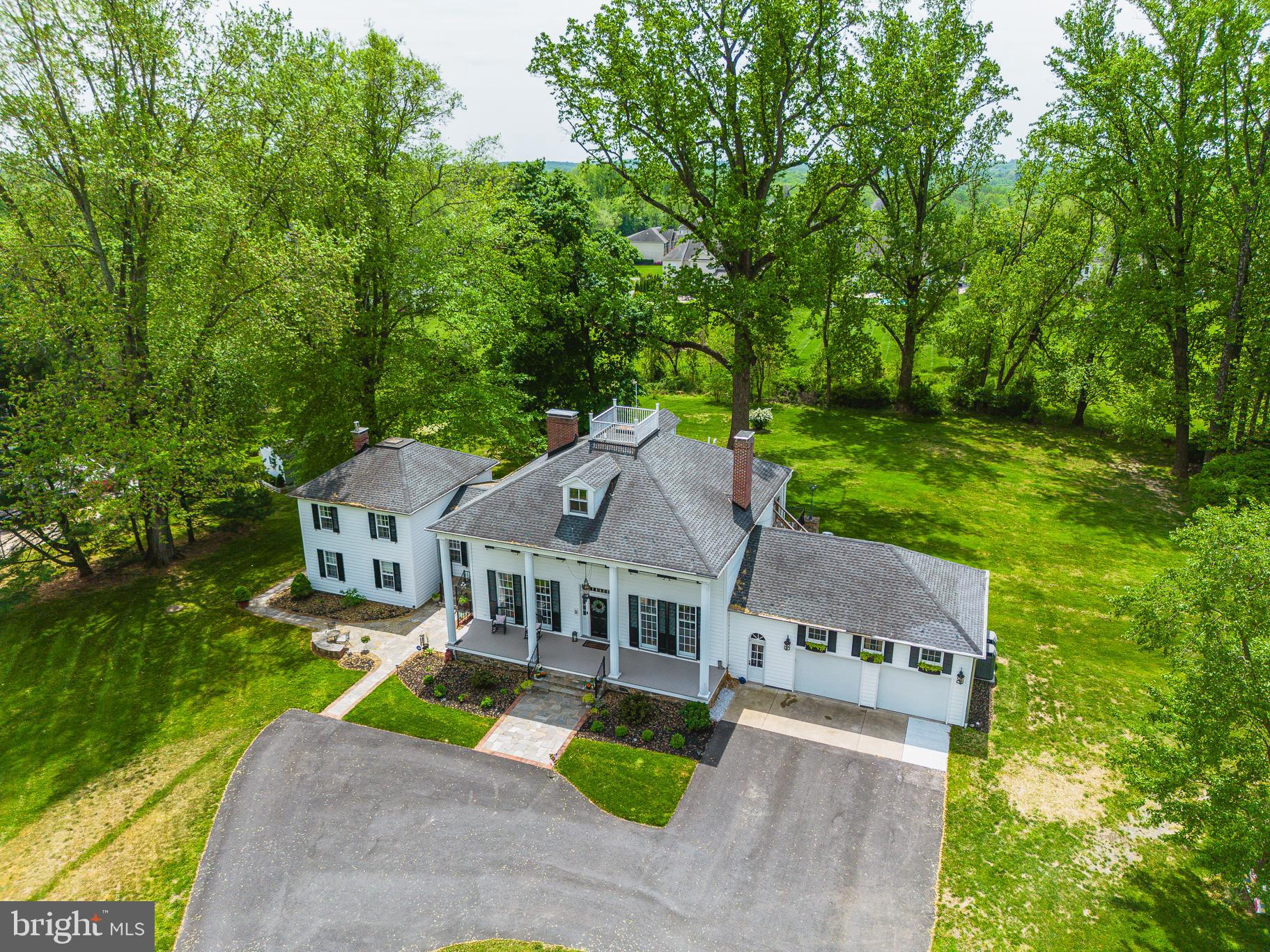 ROCHELLE MEADOWS - Residential