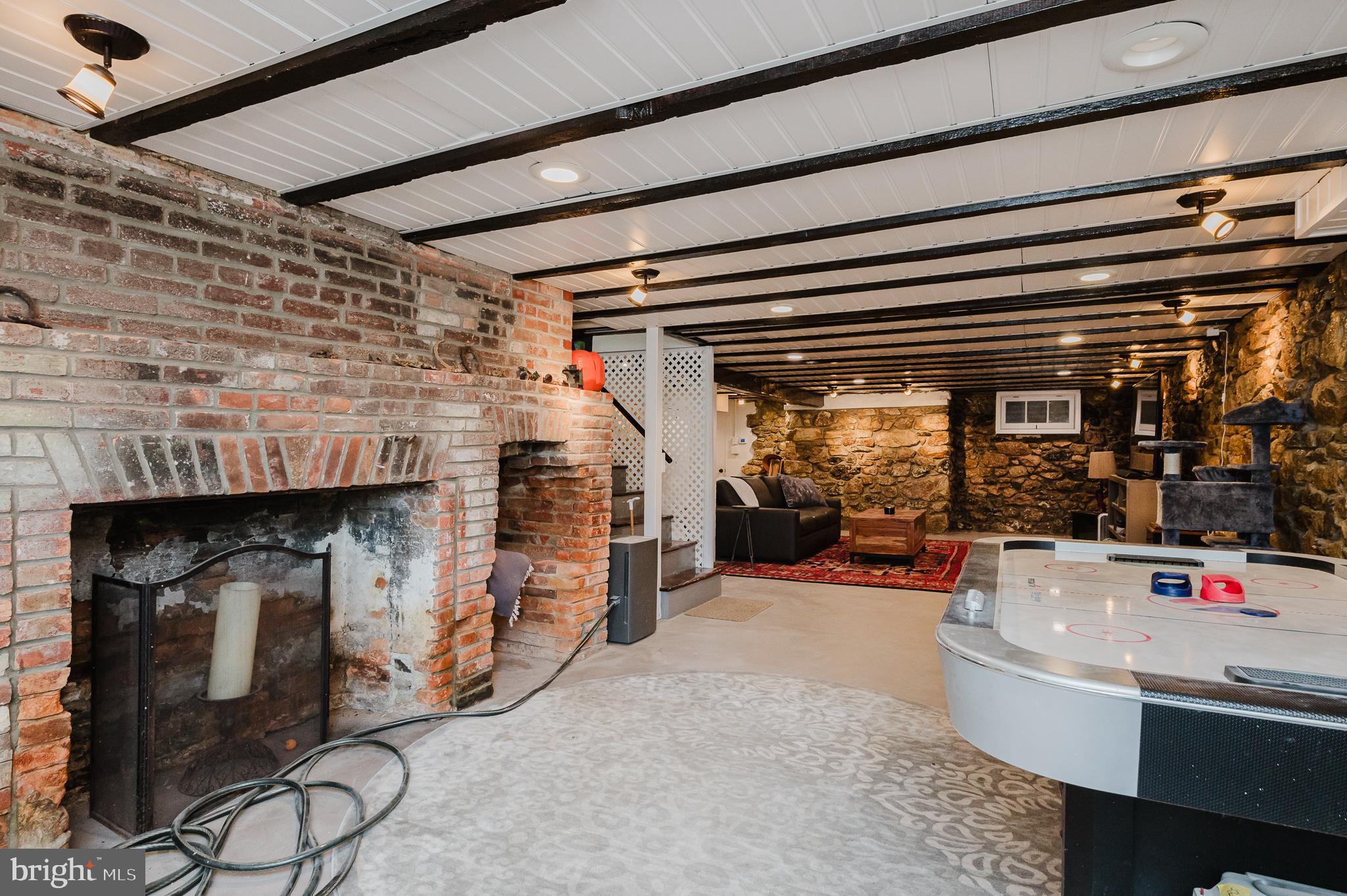 ROCHELLE MEADOWS - Residential