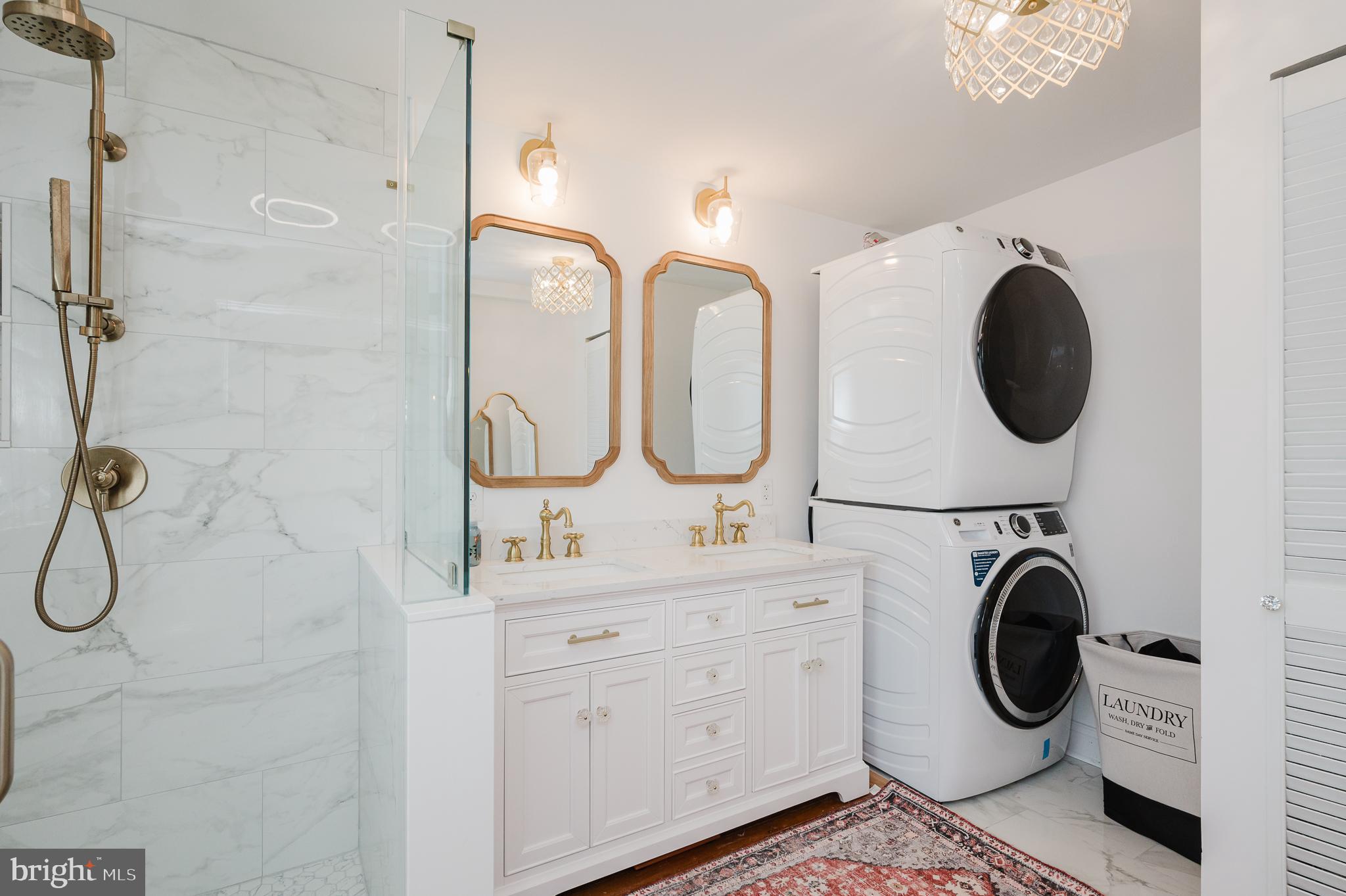 ROCHELLE MEADOWS - Residential