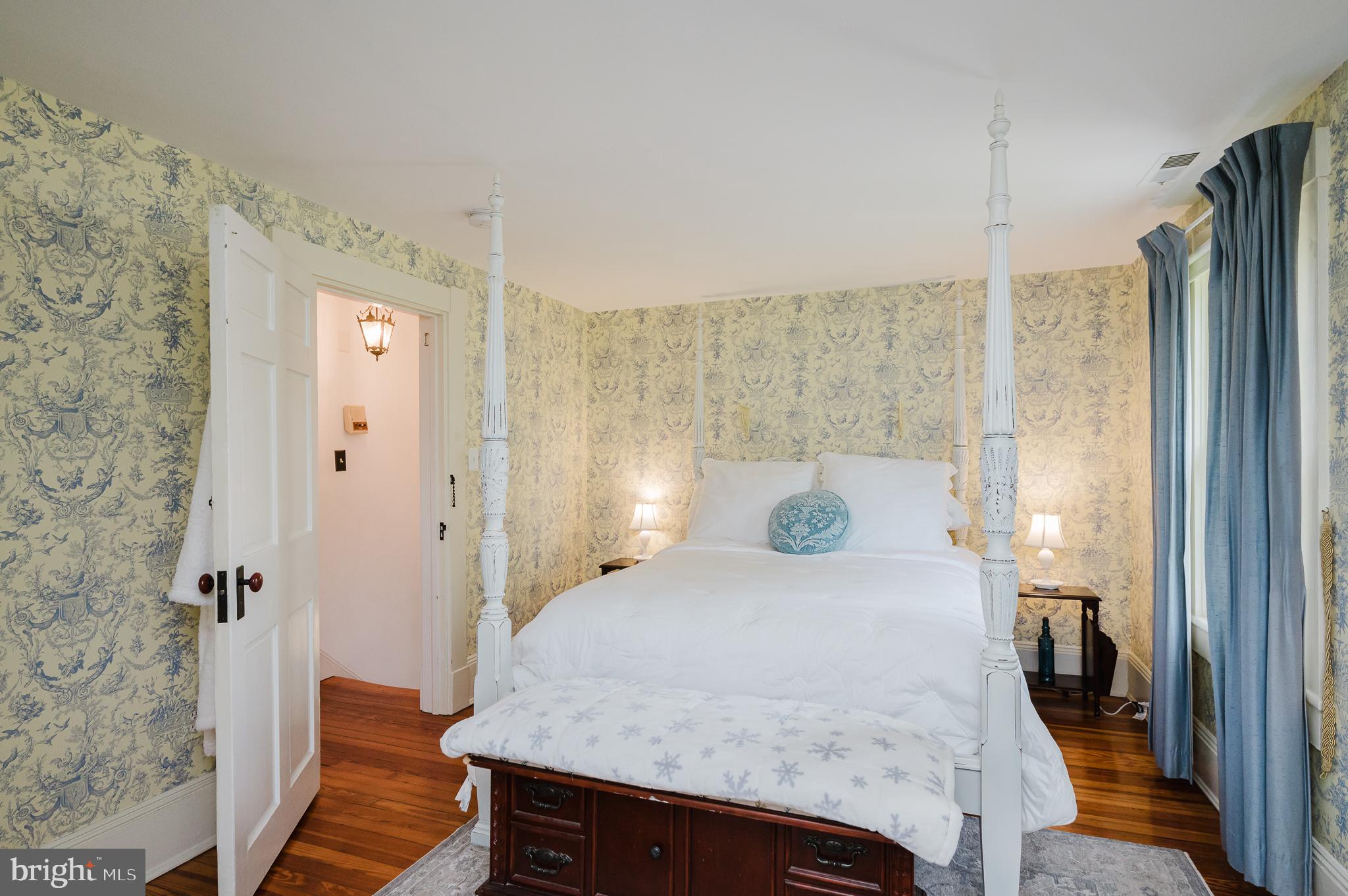 ROCHELLE MEADOWS - Residential