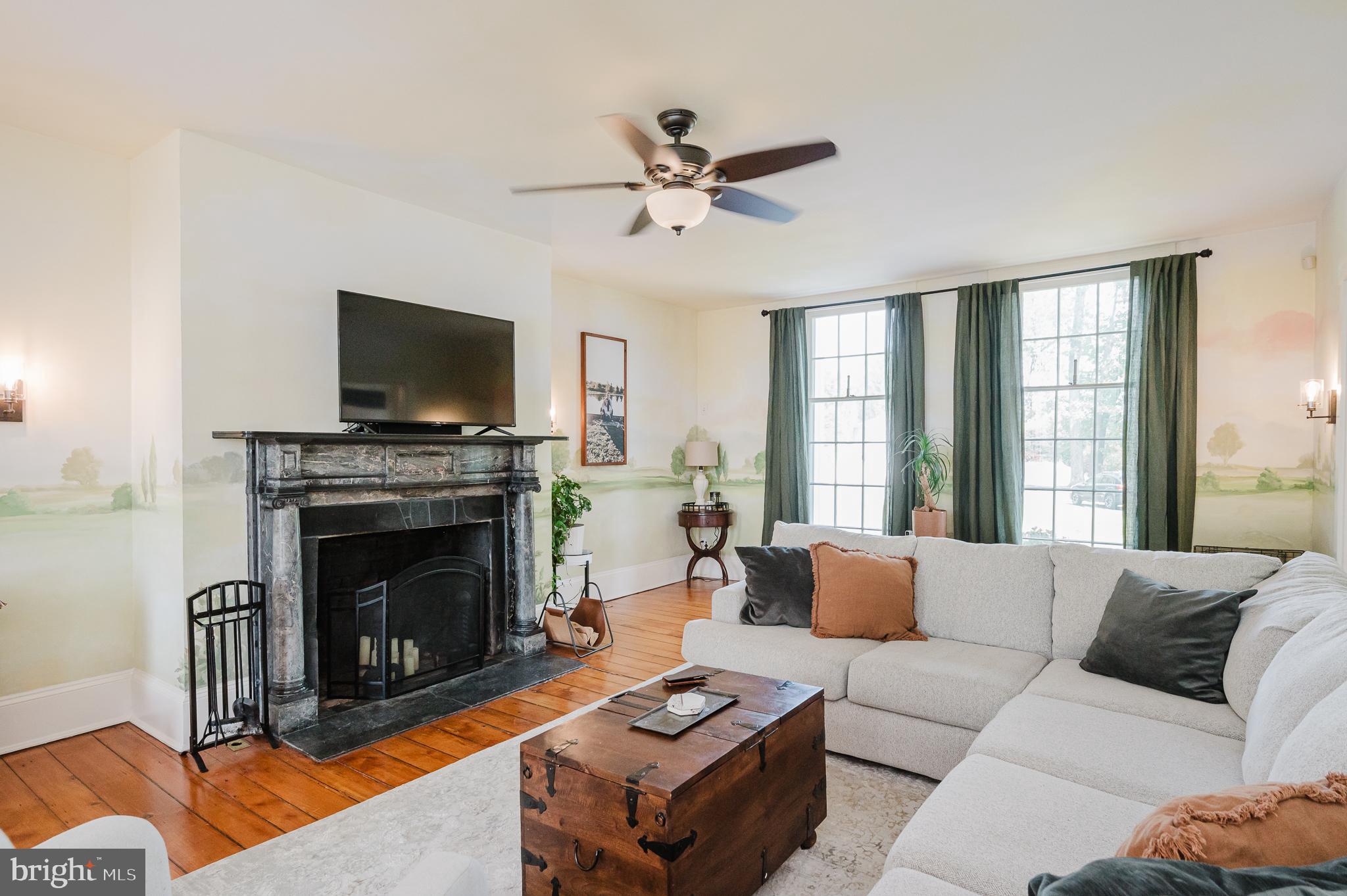 ROCHELLE MEADOWS - Residential