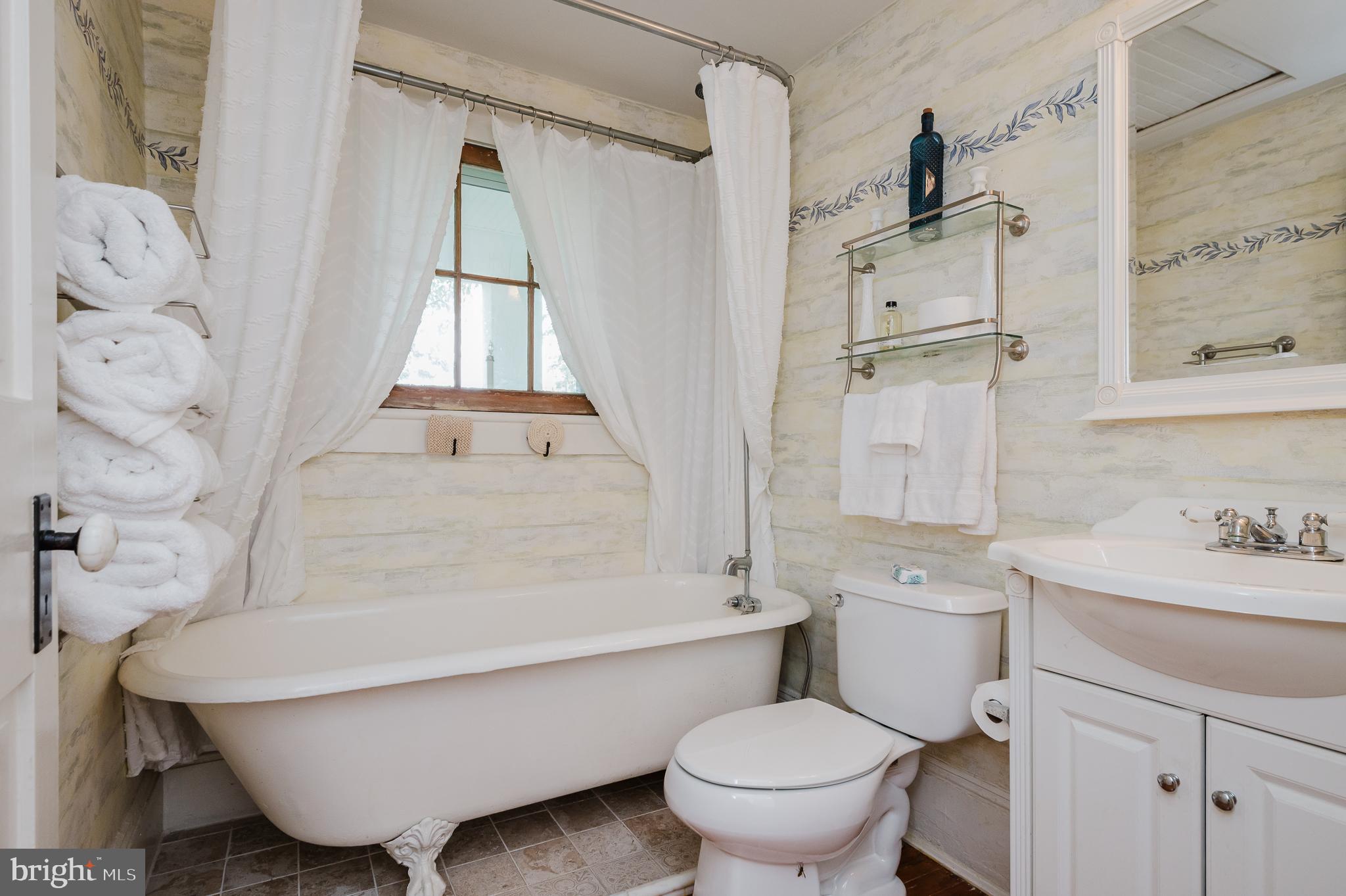 ROCHELLE MEADOWS - Residential