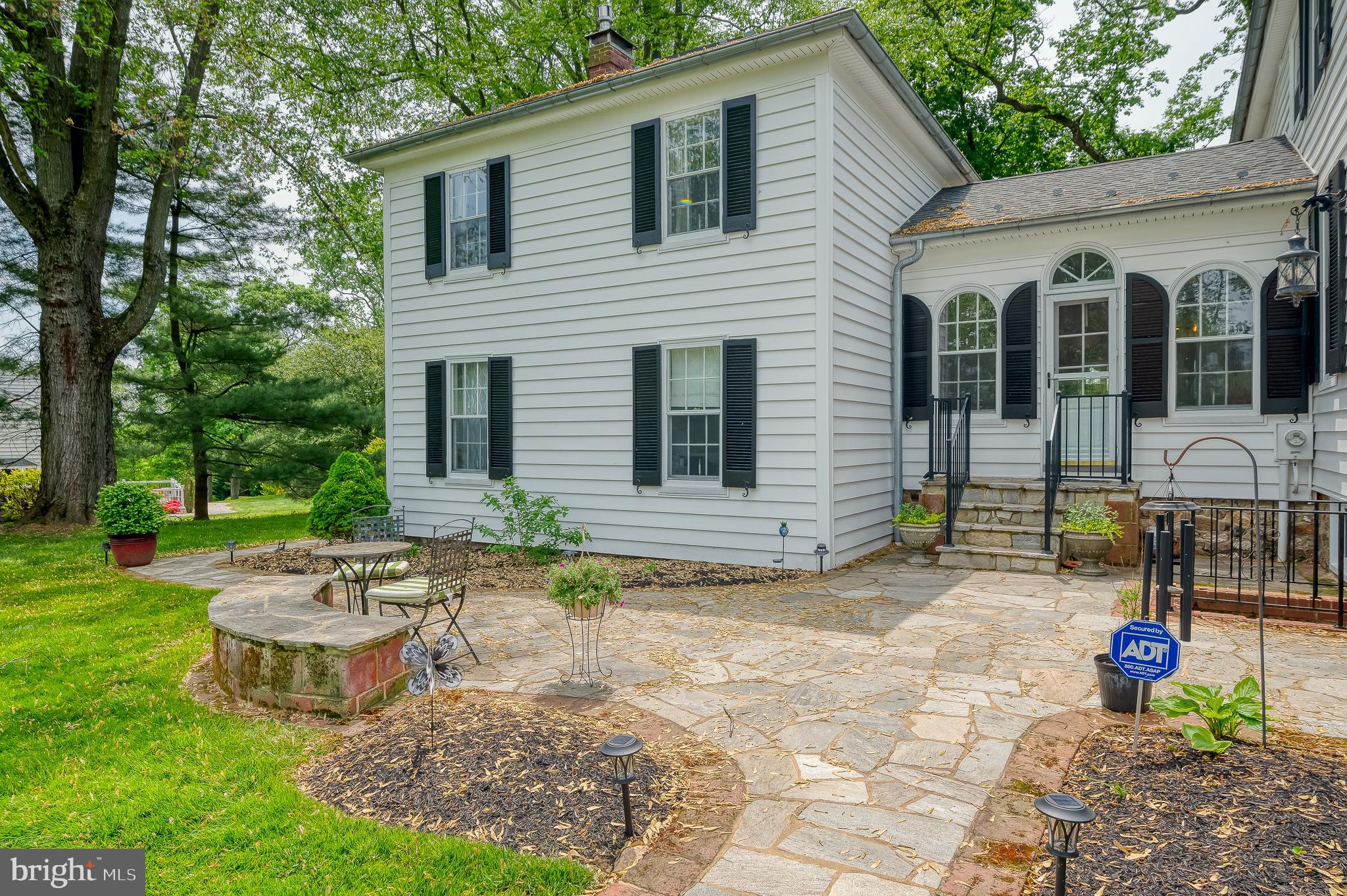 ROCHELLE MEADOWS - Residential