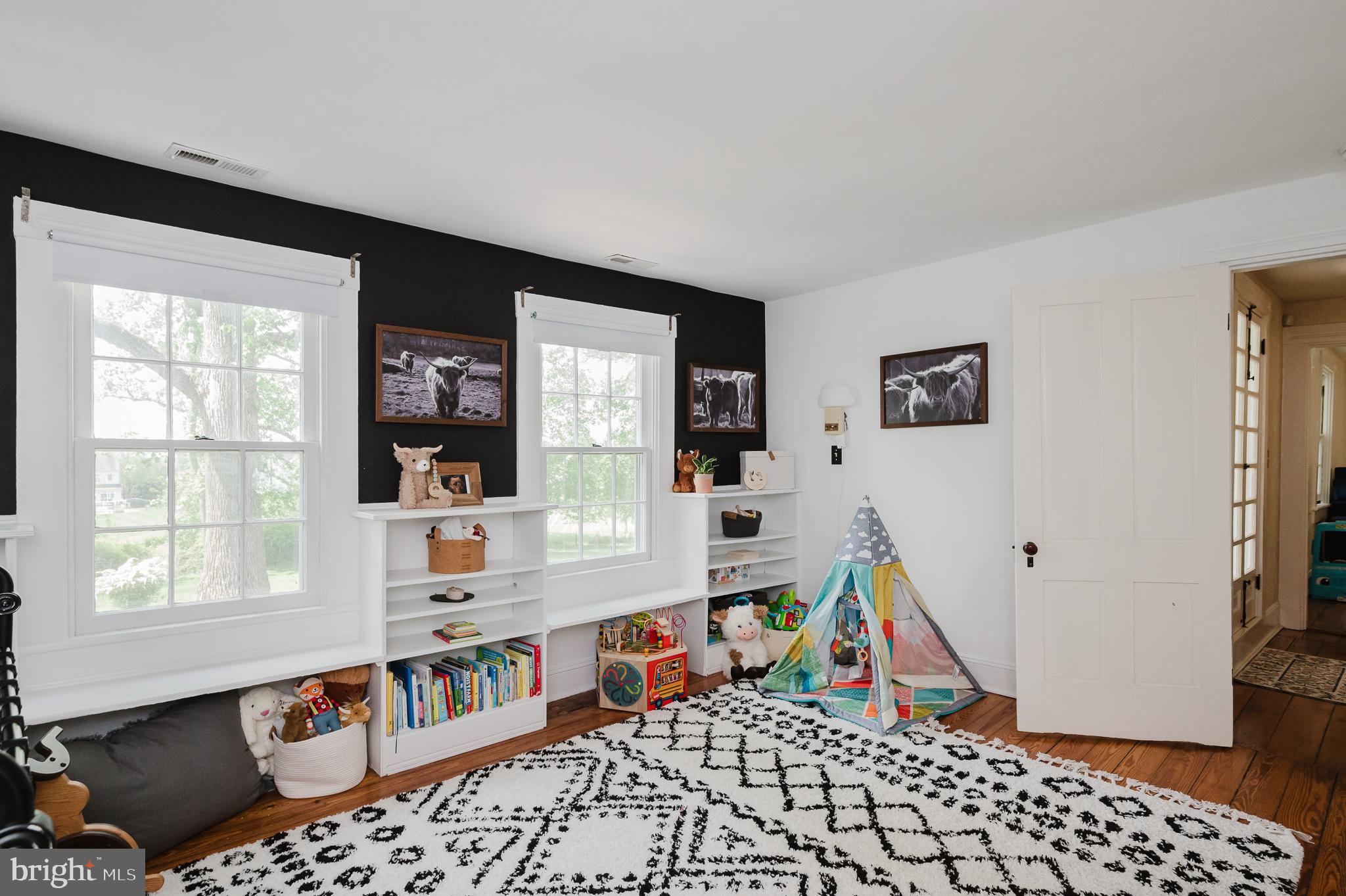 ROCHELLE MEADOWS - Residential