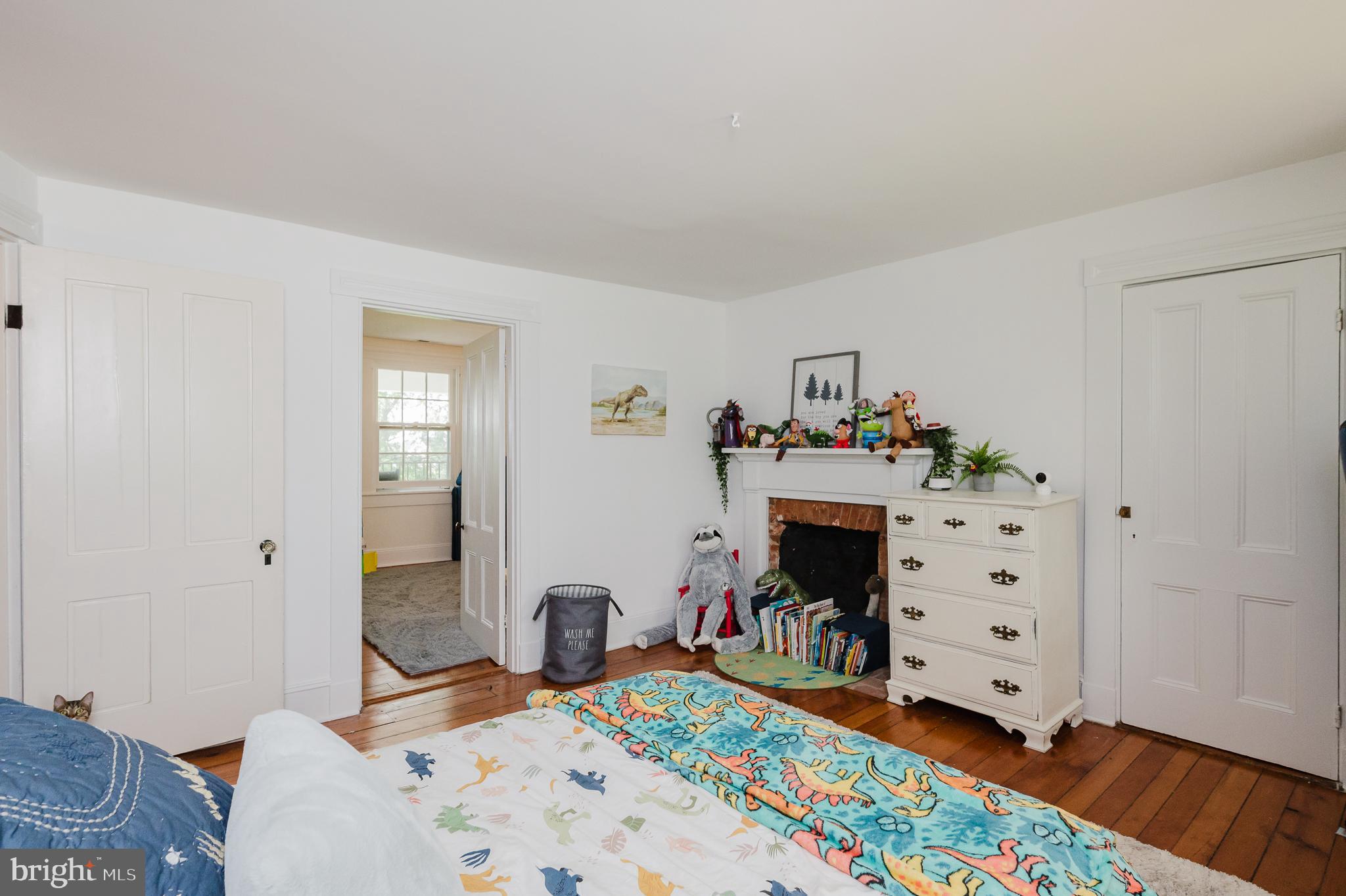 ROCHELLE MEADOWS - Residential