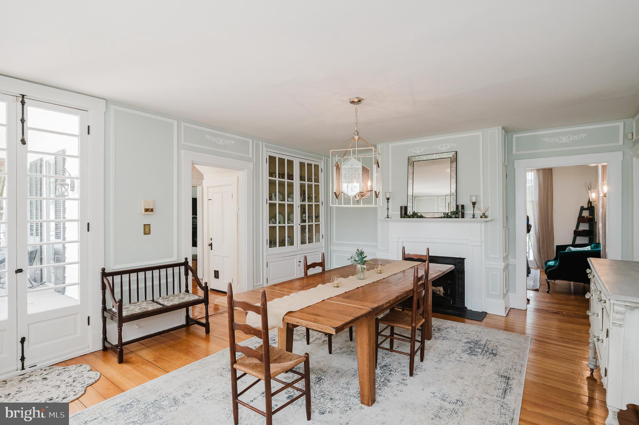 ROCHELLE MEADOWS - Residential