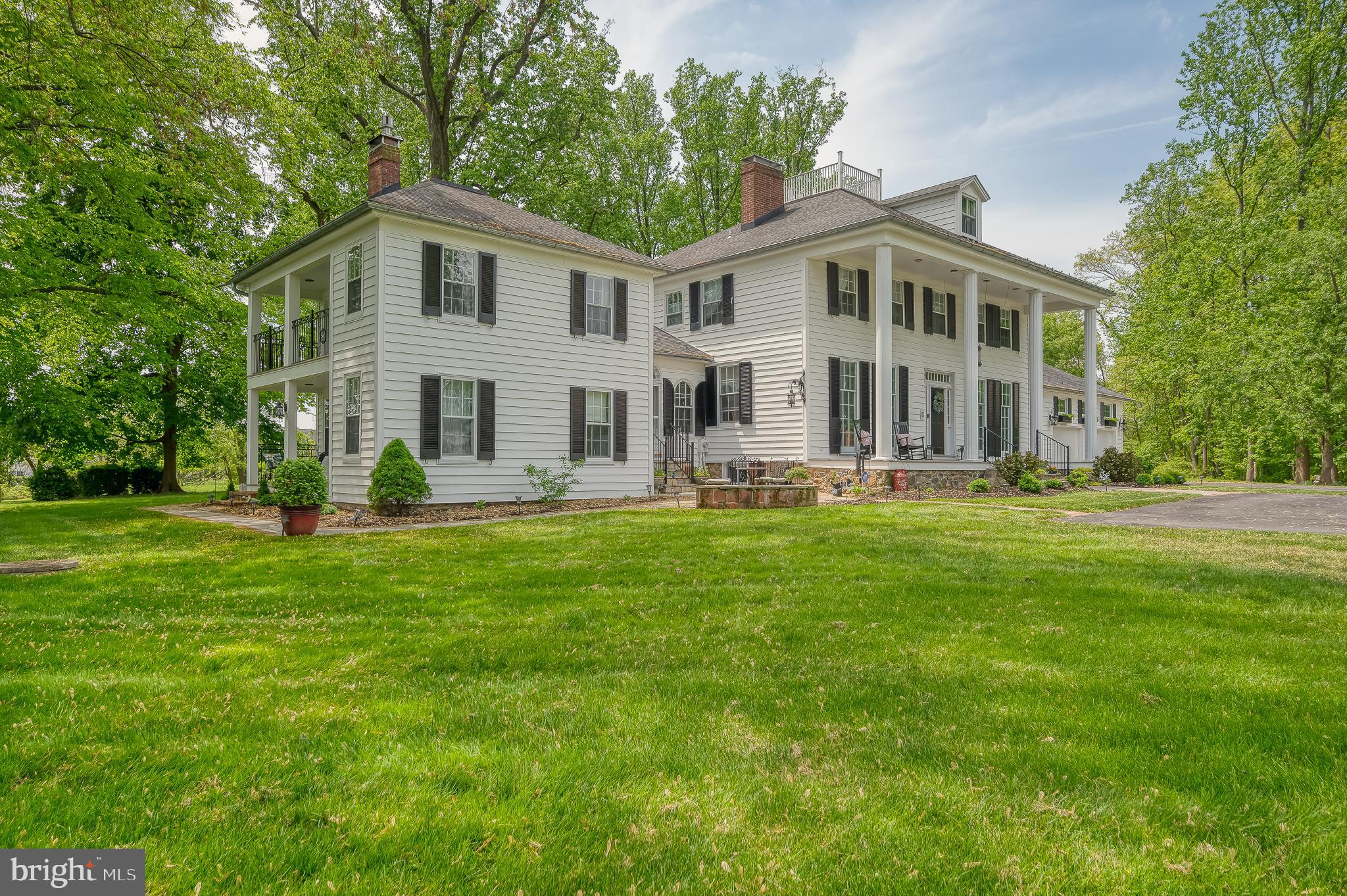 ROCHELLE MEADOWS - Residential