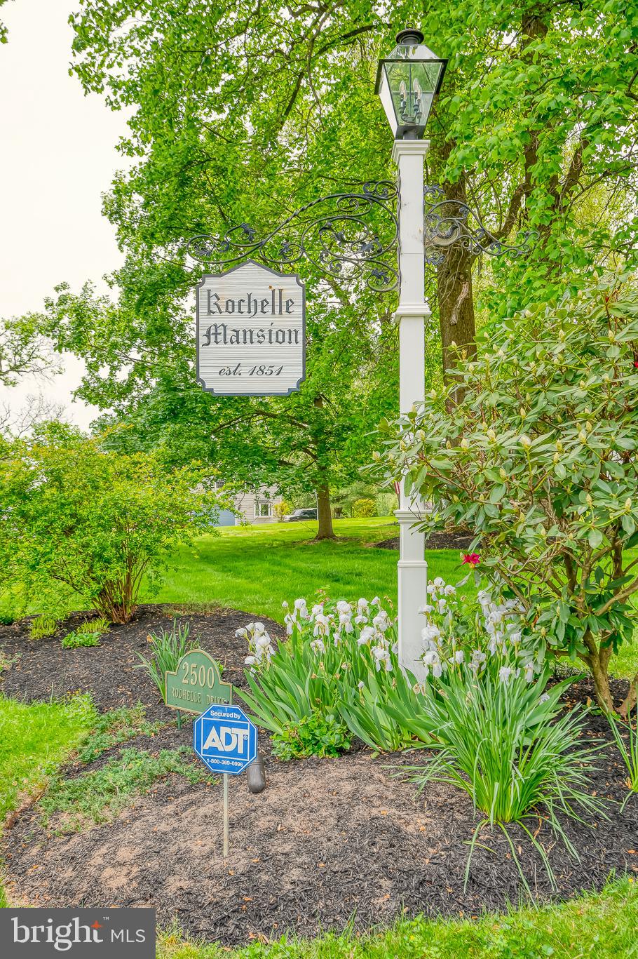 ROCHELLE MEADOWS - Residential