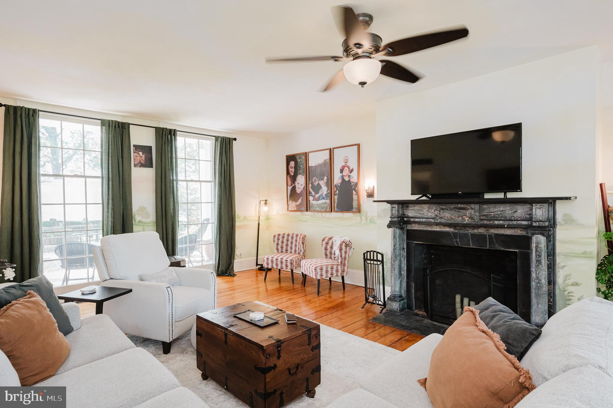 ROCHELLE MEADOWS - Residential