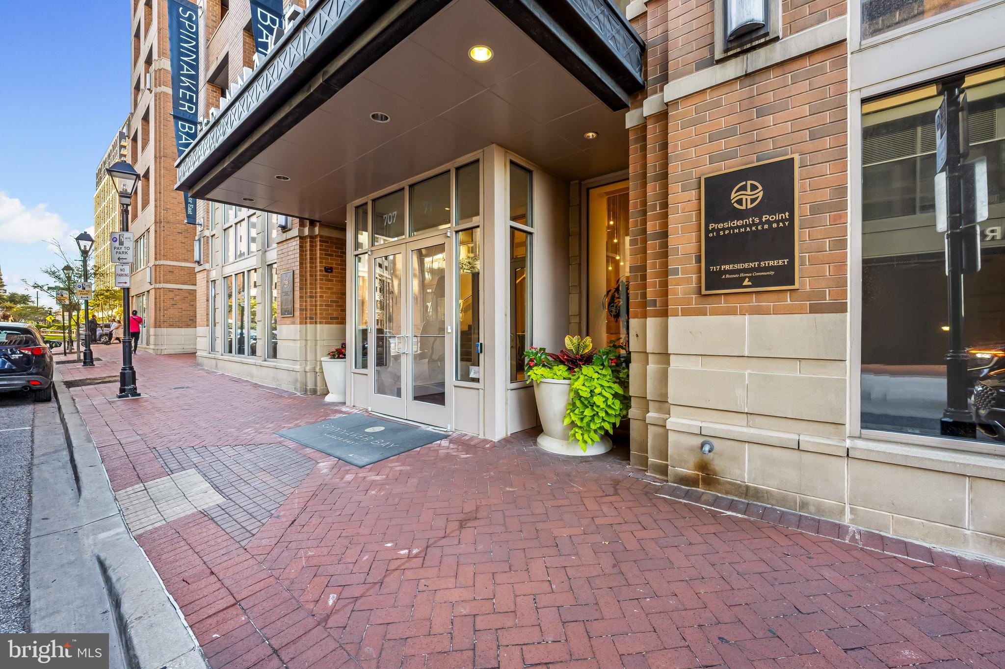 HARBOR EAST - Residential