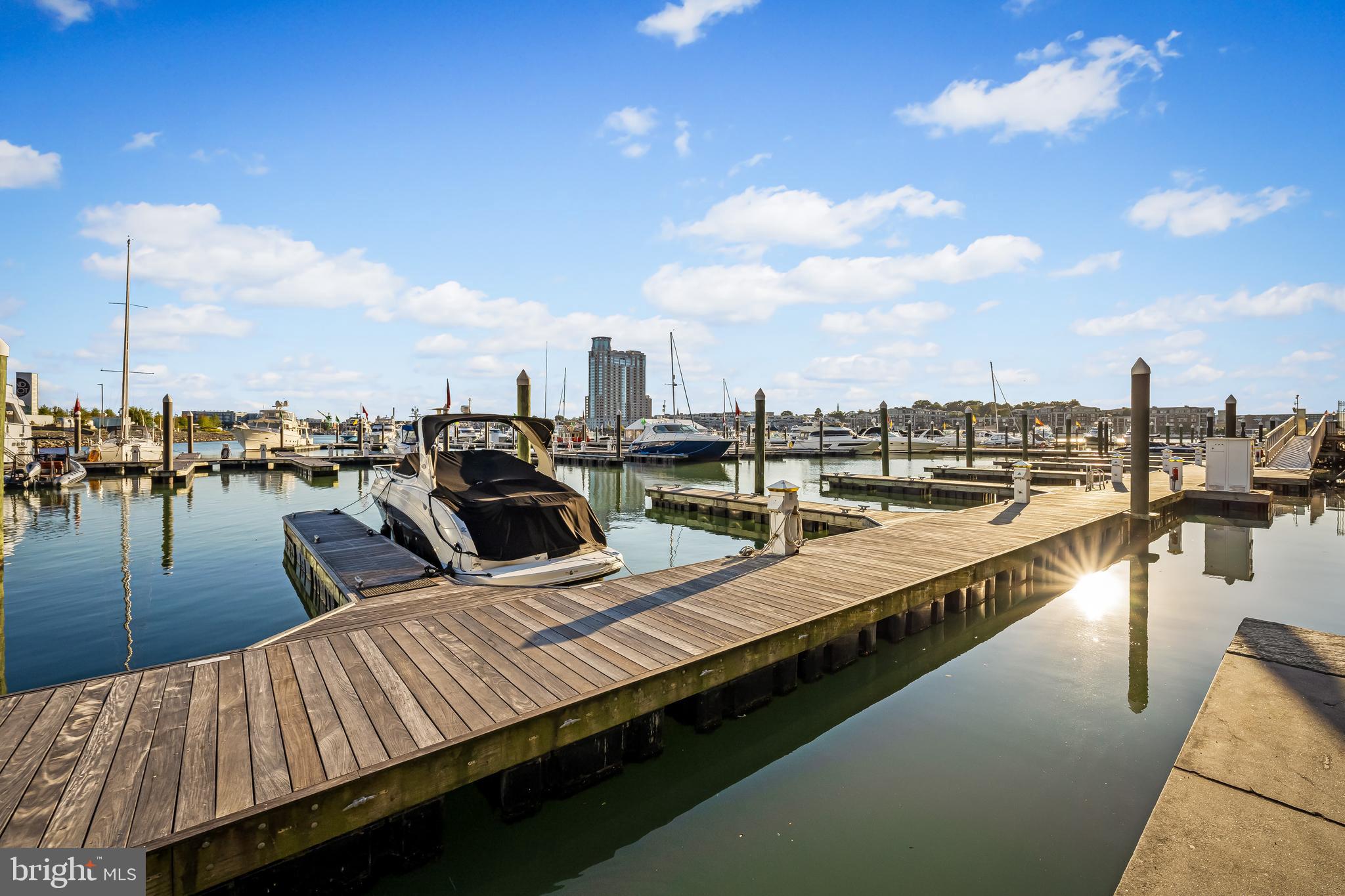 HARBOR EAST - Residential