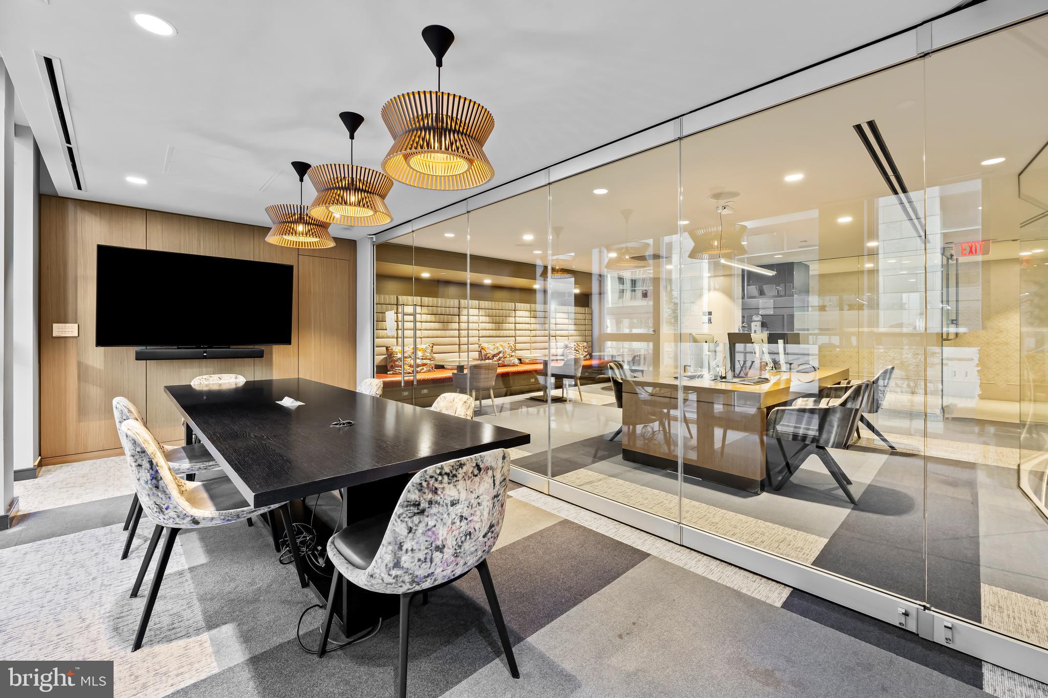 HARBOR EAST - Residential