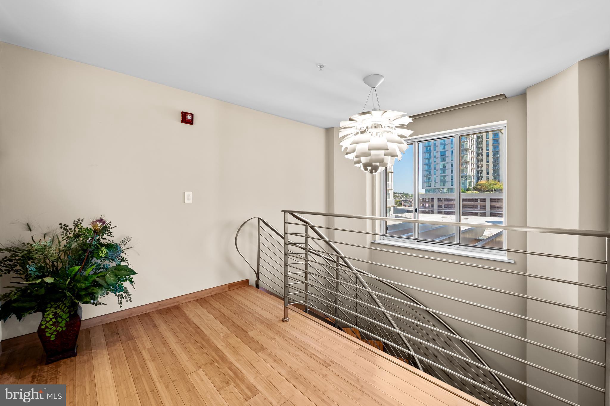 HARBOR EAST - Residential