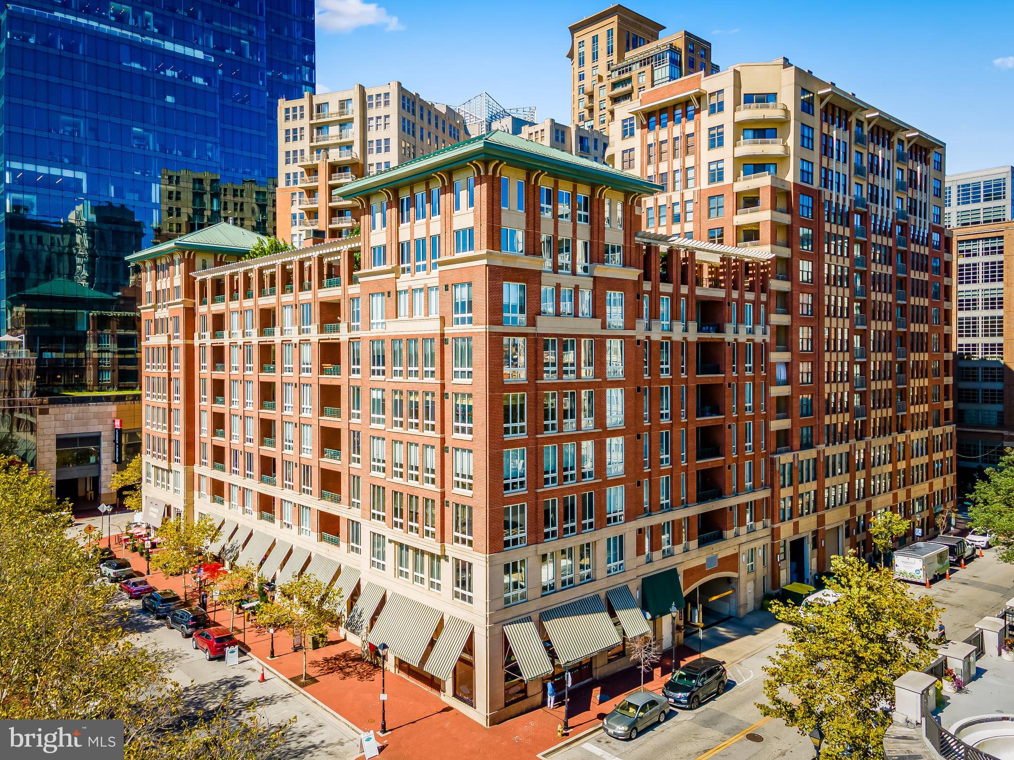 HARBOR EAST - Residential