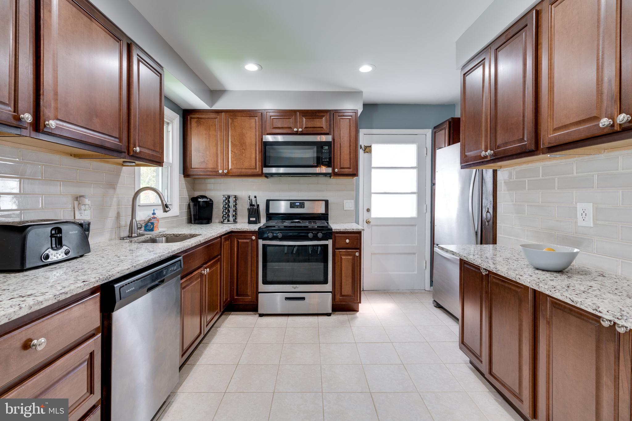 WEST SPRINGFIELD - Residential