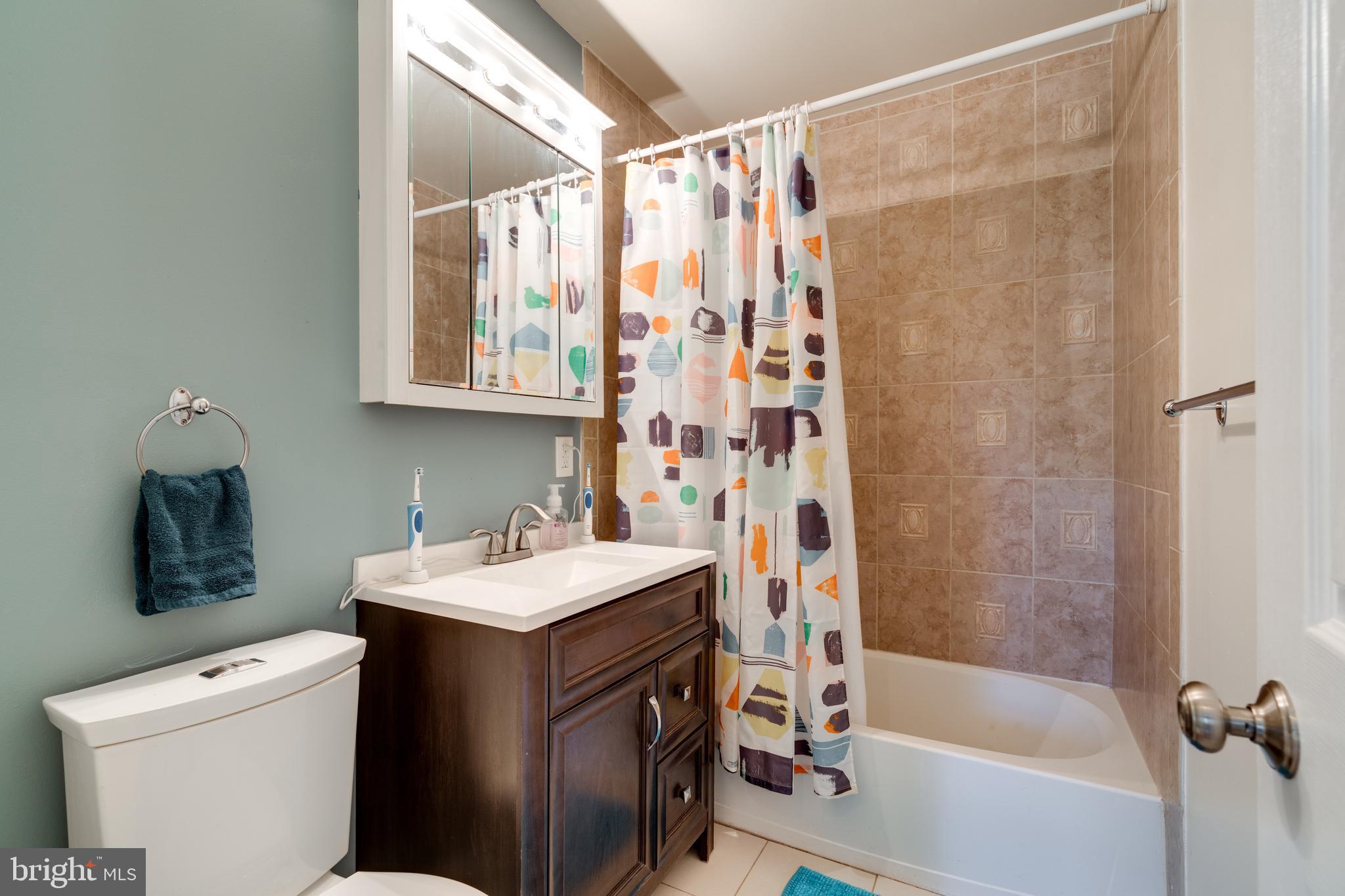 WEST SPRINGFIELD - Residential