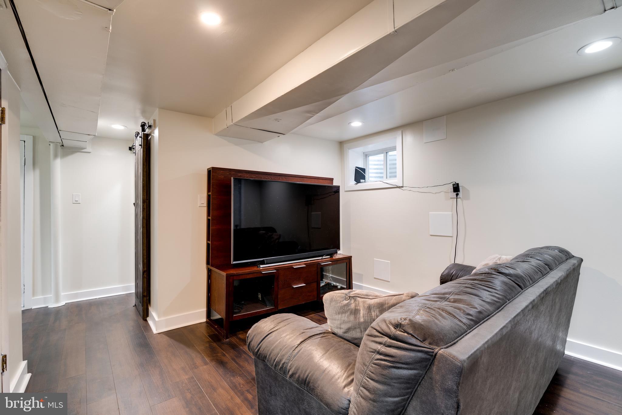 WEST SPRINGFIELD - Residential