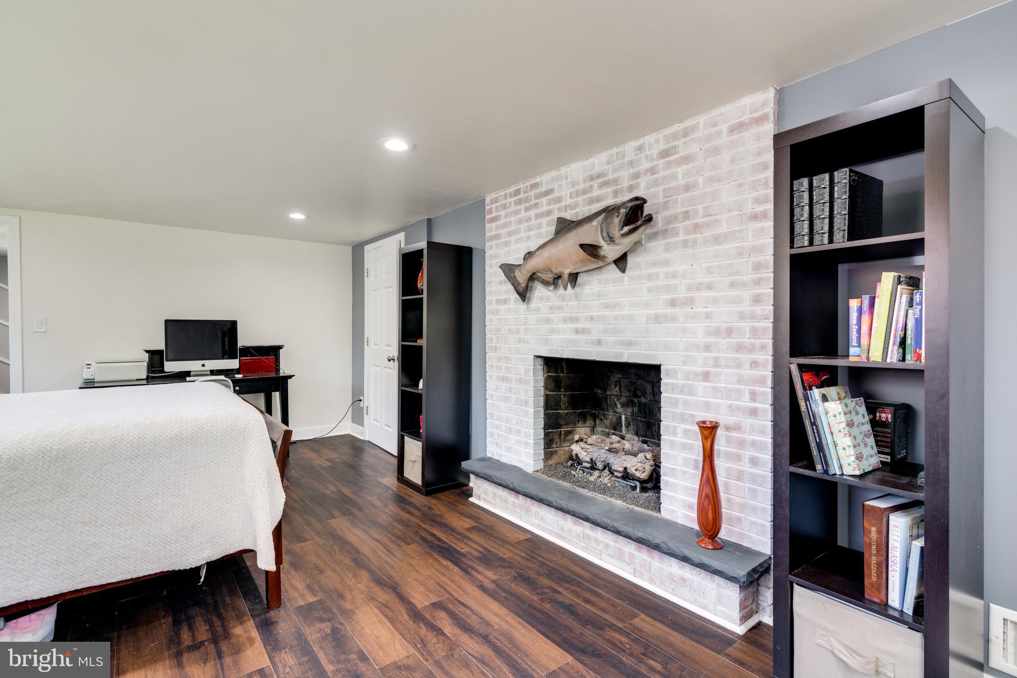 WEST SPRINGFIELD - Residential