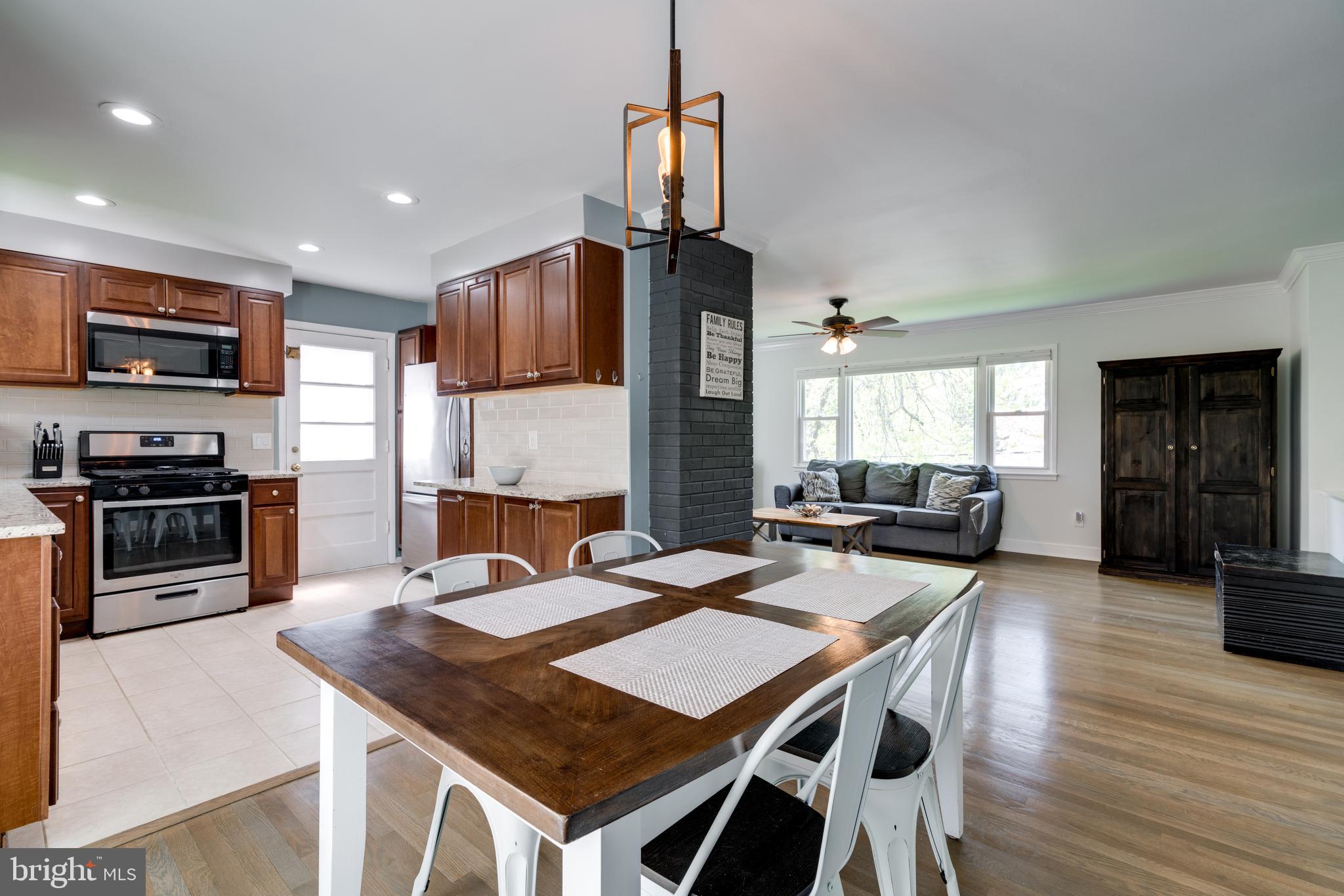 WEST SPRINGFIELD - Residential