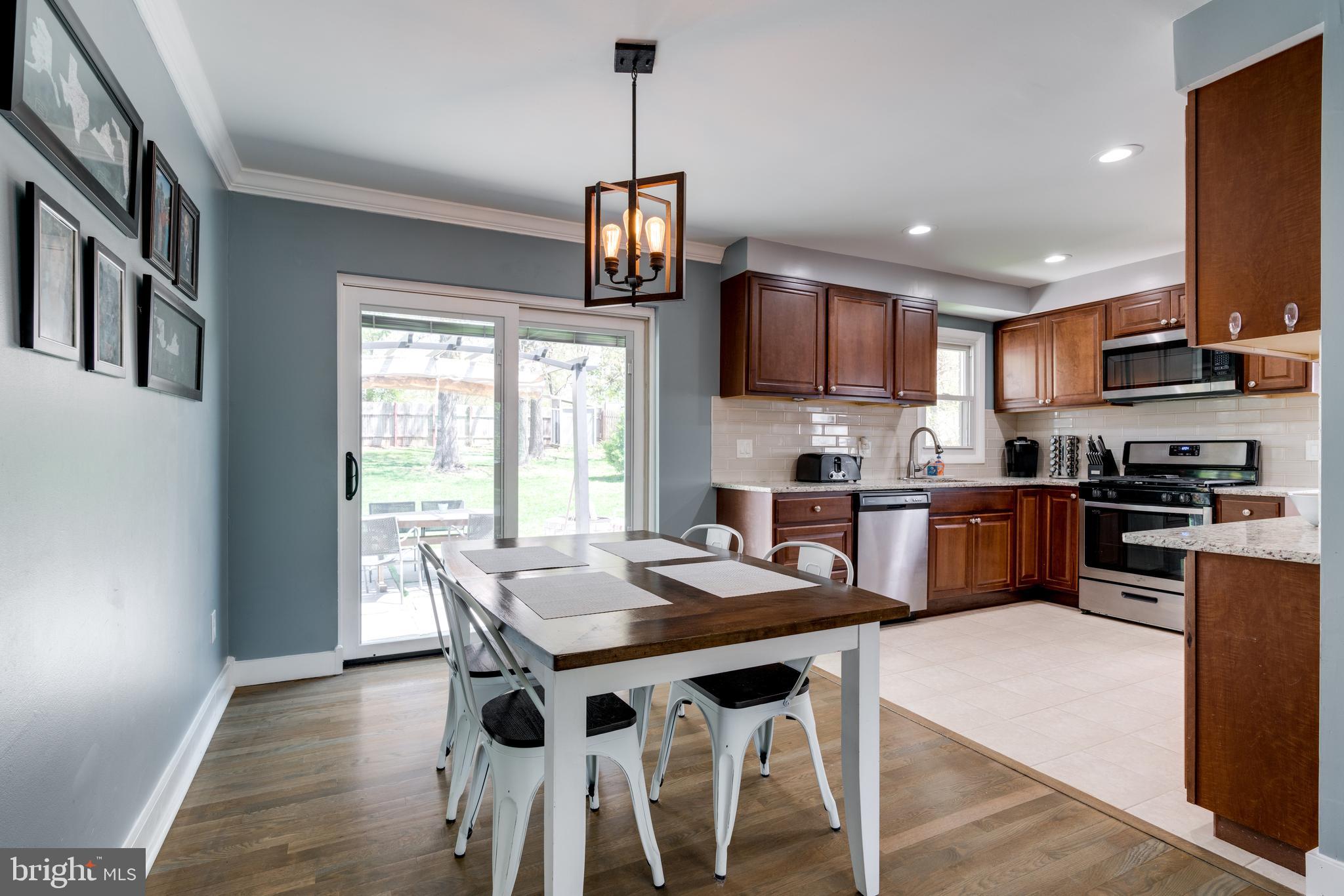 WEST SPRINGFIELD - Residential