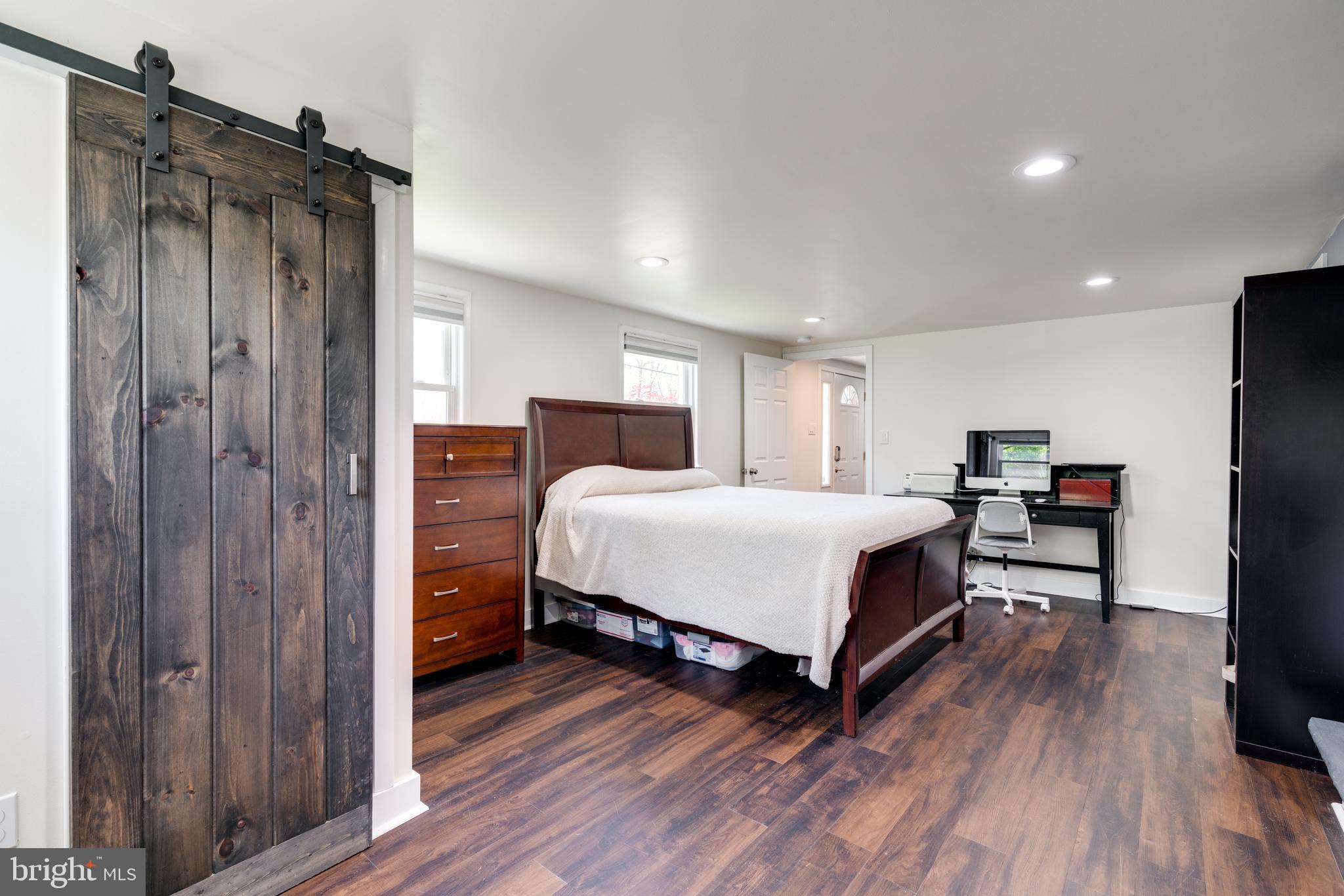 WEST SPRINGFIELD - Residential