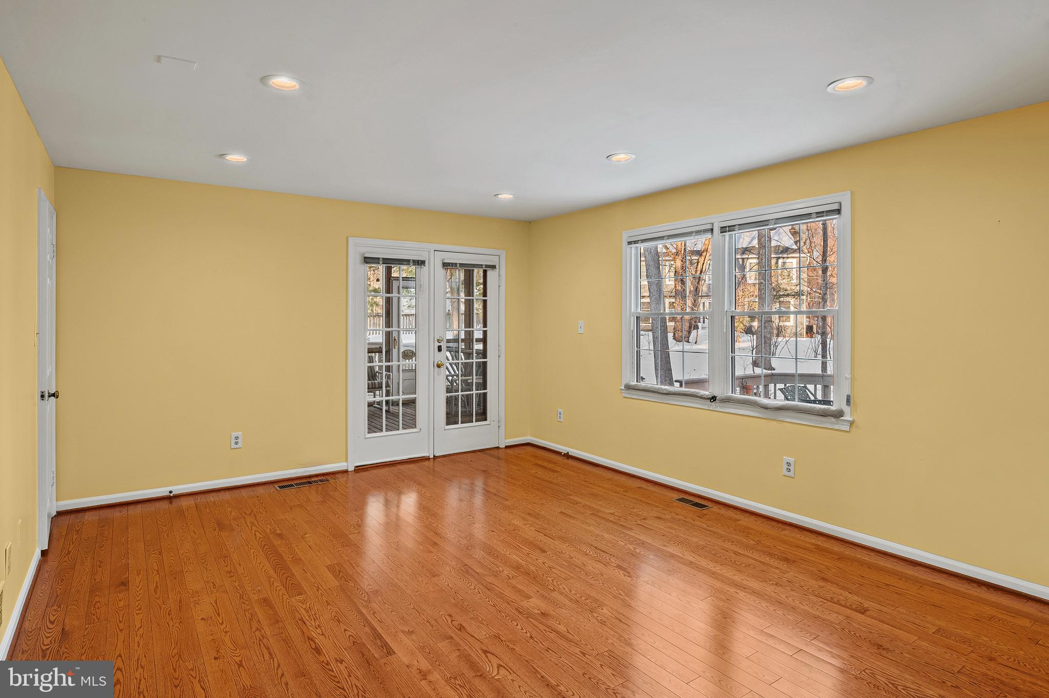 GLENMONT - Residential