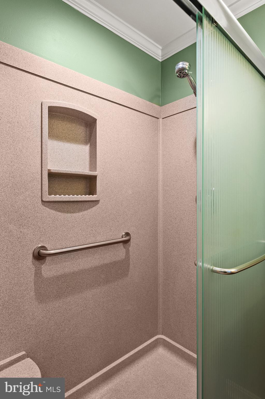 GLENMONT - Residential