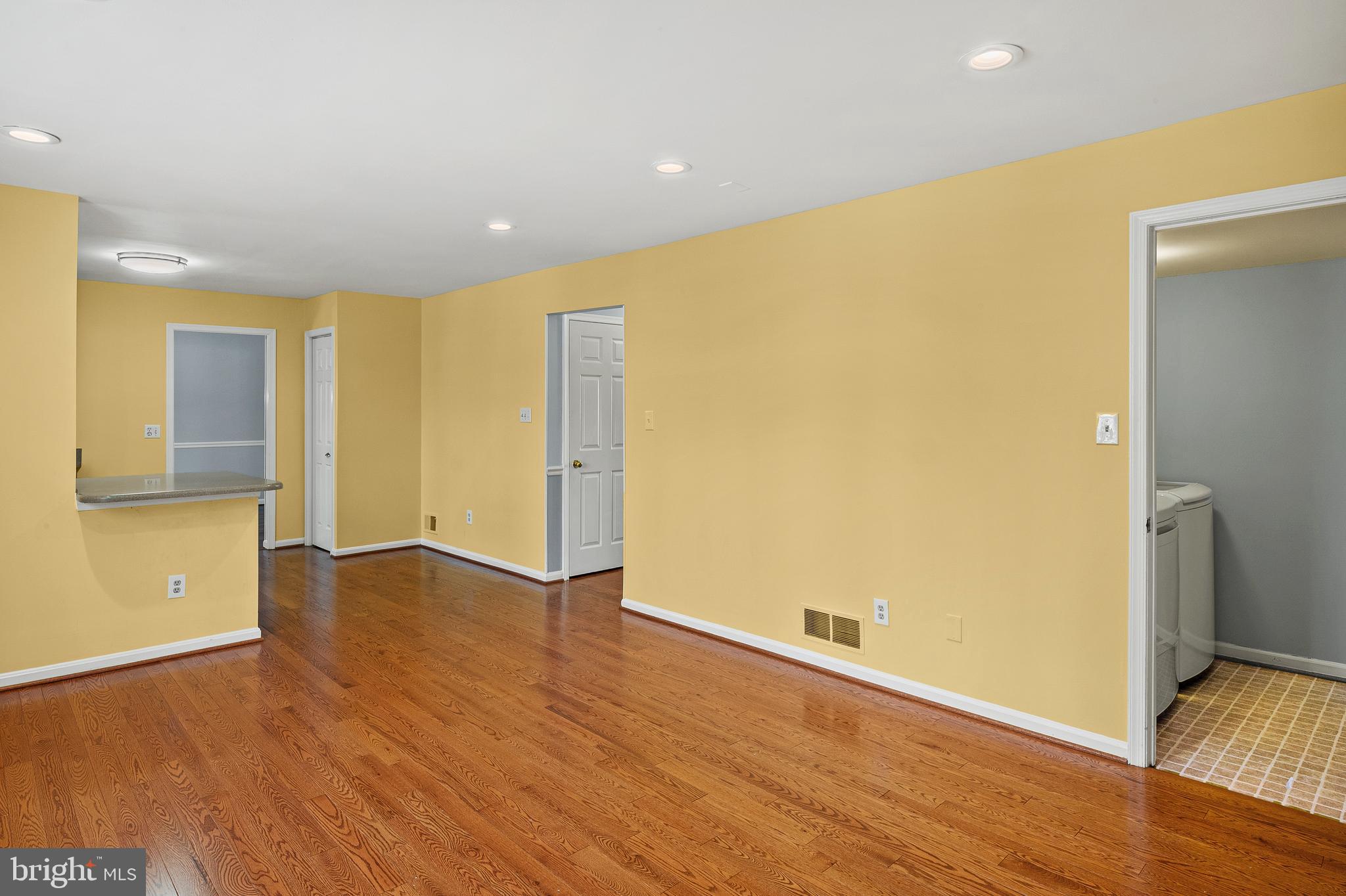 GLENMONT - Residential