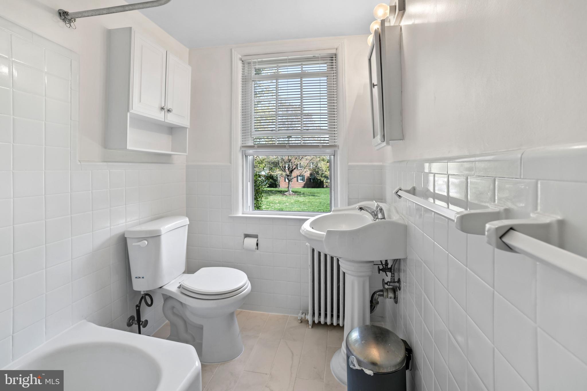 ROCK CREEK VILLAGE CONDOMINIUMS - Residential