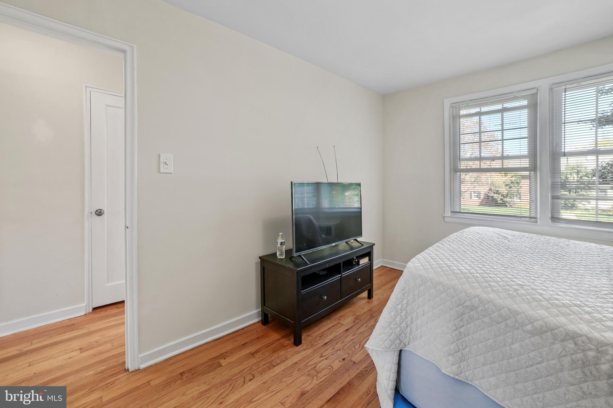 ROCK CREEK VILLAGE CONDOMINIUMS - Residential