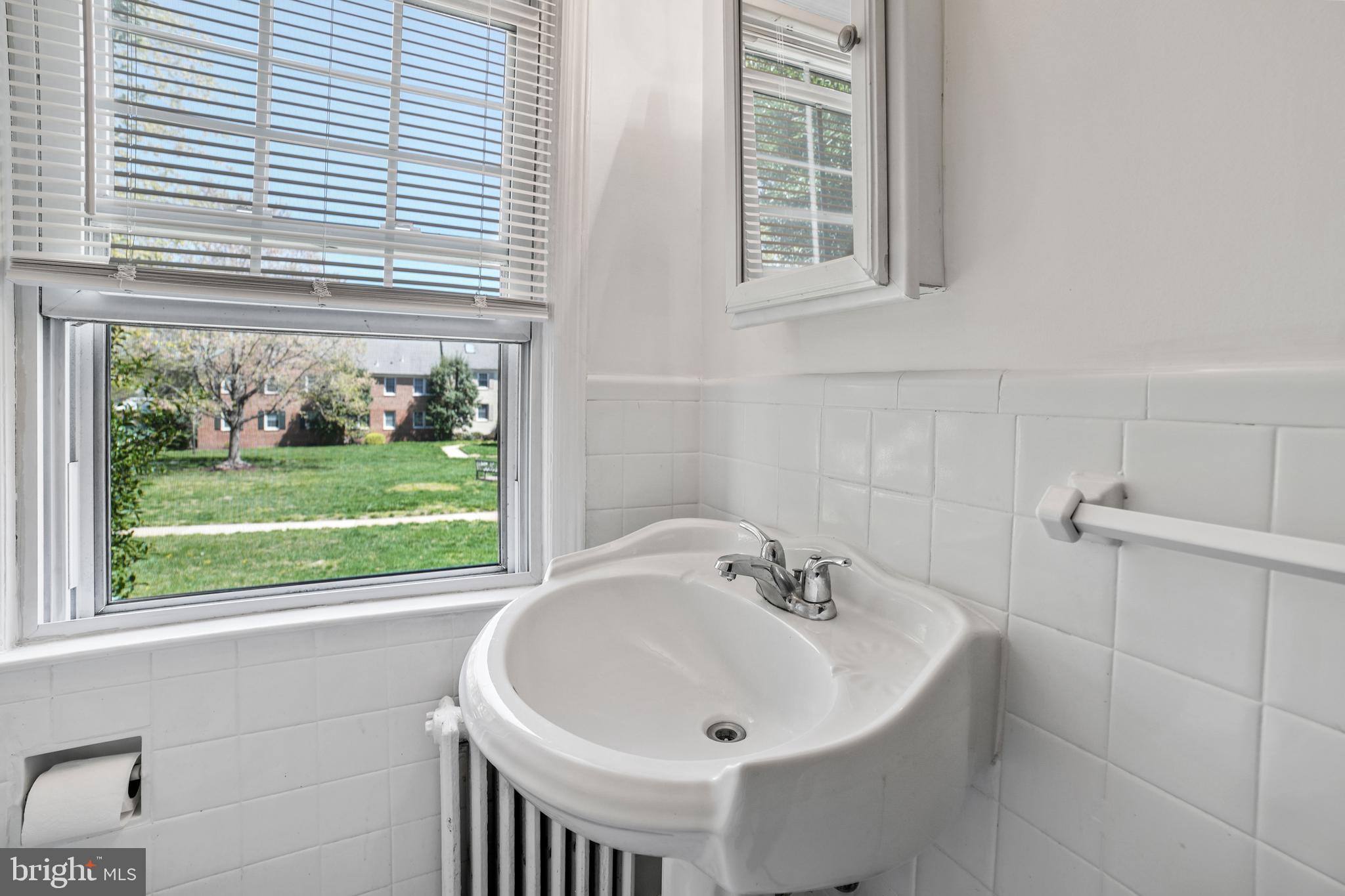 ROCK CREEK VILLAGE CONDOMINIUMS - Residential