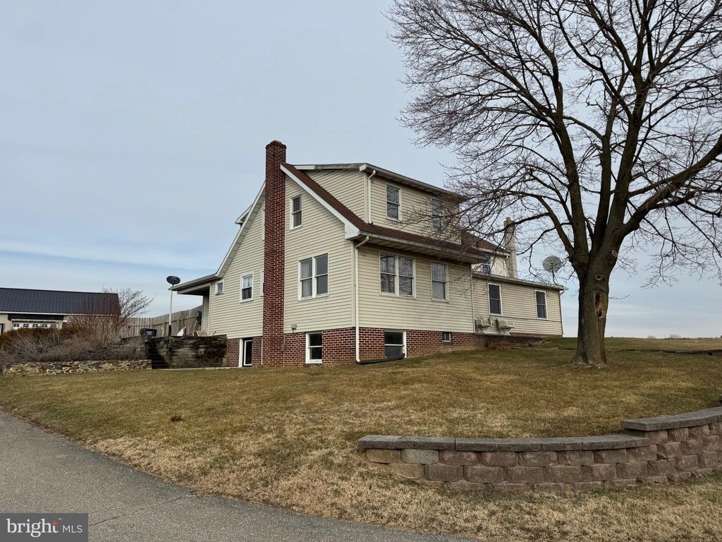 Photo of 160 Furnace Road, QUARRYVILLE, PA 17566 (MLS # PALA2082700)