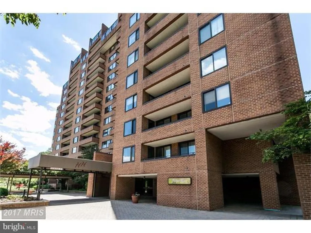 111 Hamlet Hill Road Unit 903, Baltimore, MD 21210