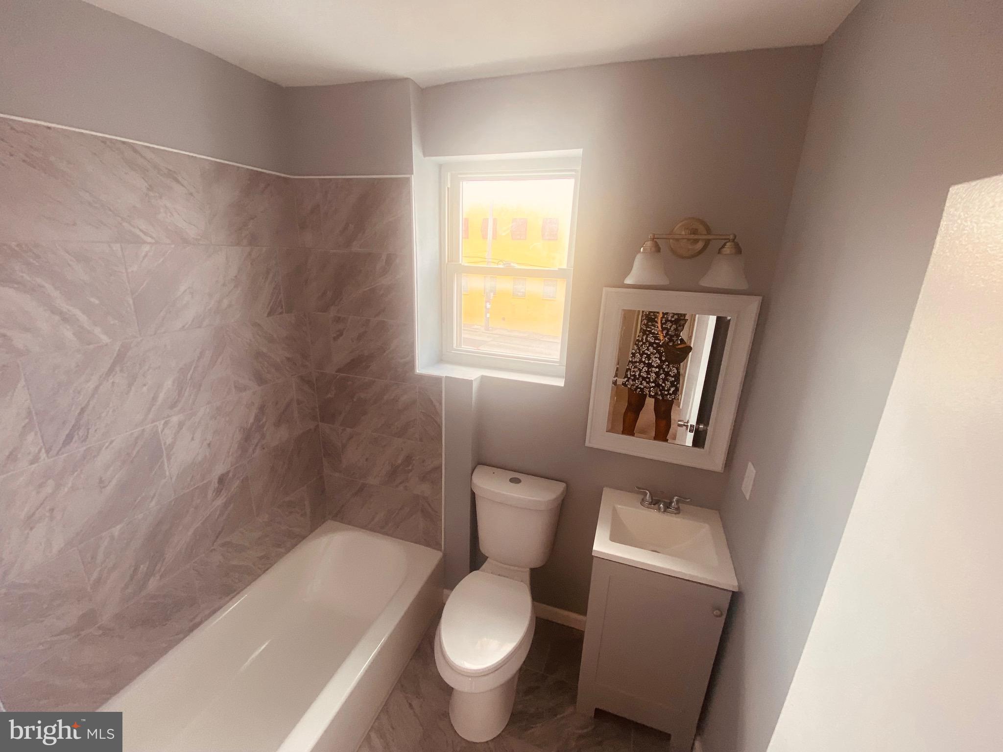 ROSEMONT - Residential Lease
