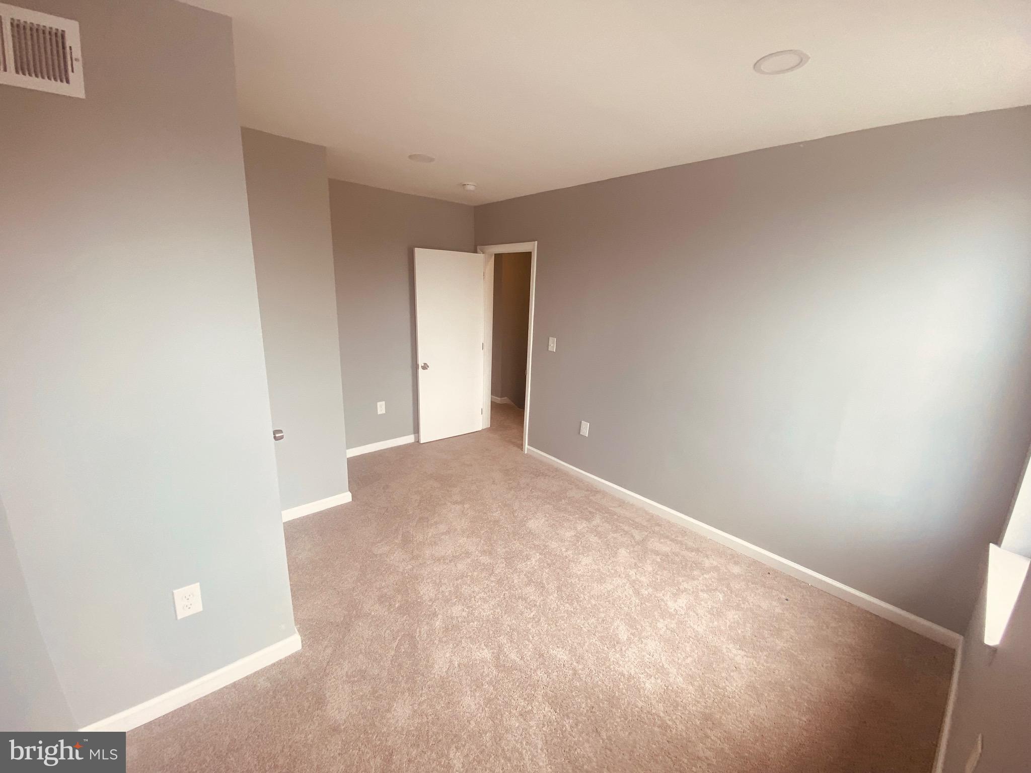 ROSEMONT - Residential Lease