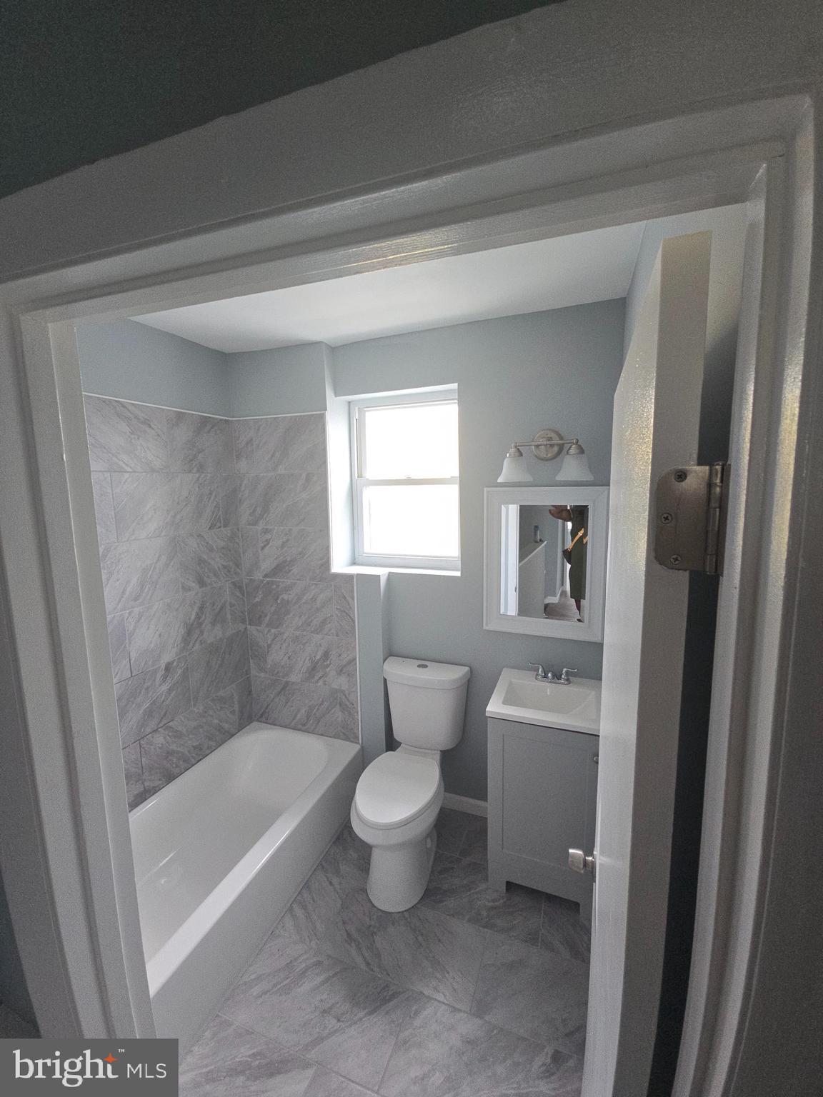 ROSEMONT - Residential Lease