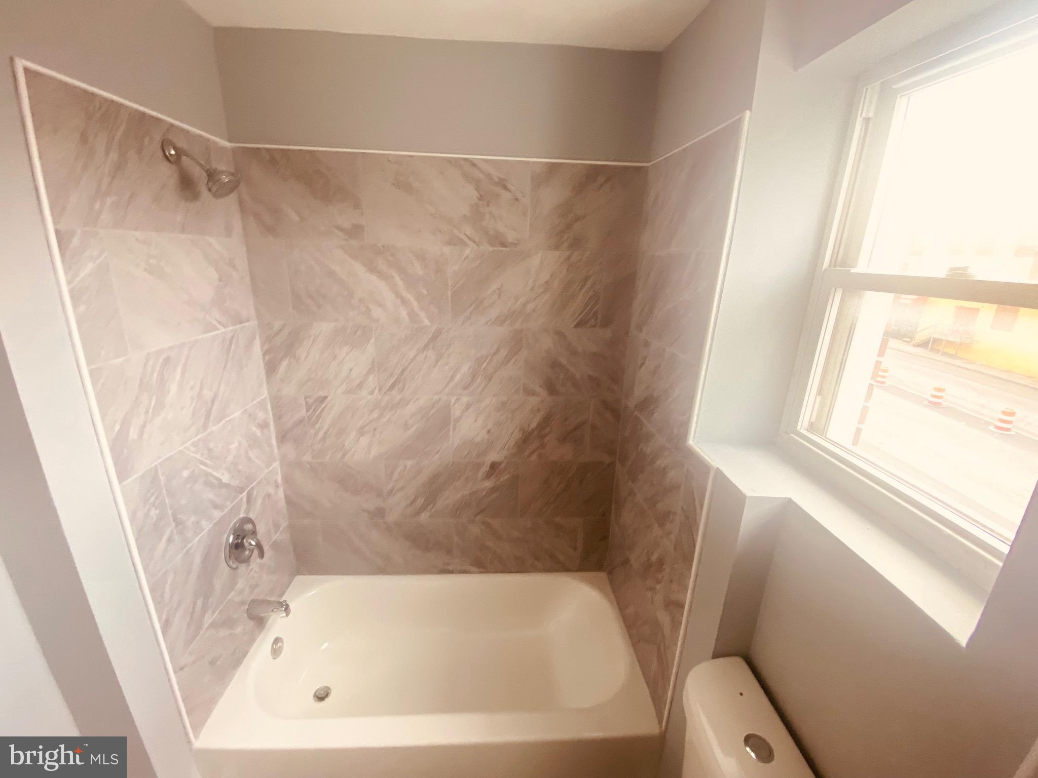ROSEMONT - Residential Lease