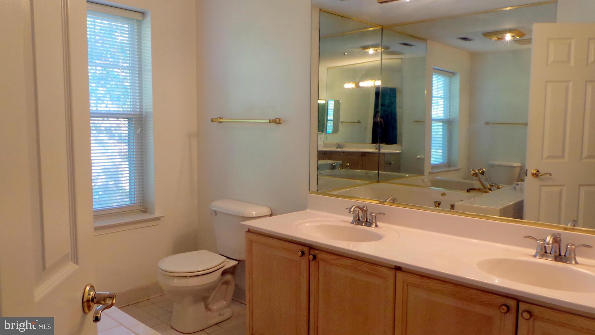 SOLOMONS LANDING - Residential