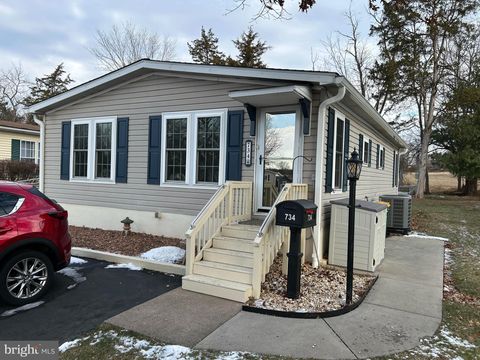 734 ASPEN CIRCLE RED HILL PA 18076