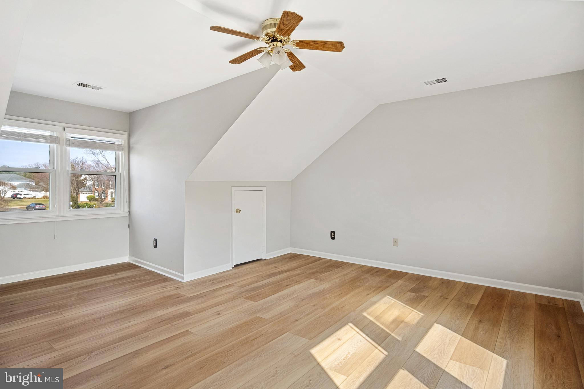 FRANKLIN GLEN - Residential