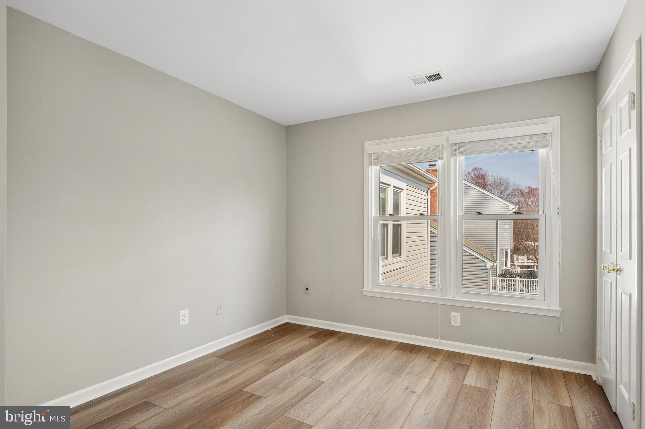 FRANKLIN GLEN - Residential