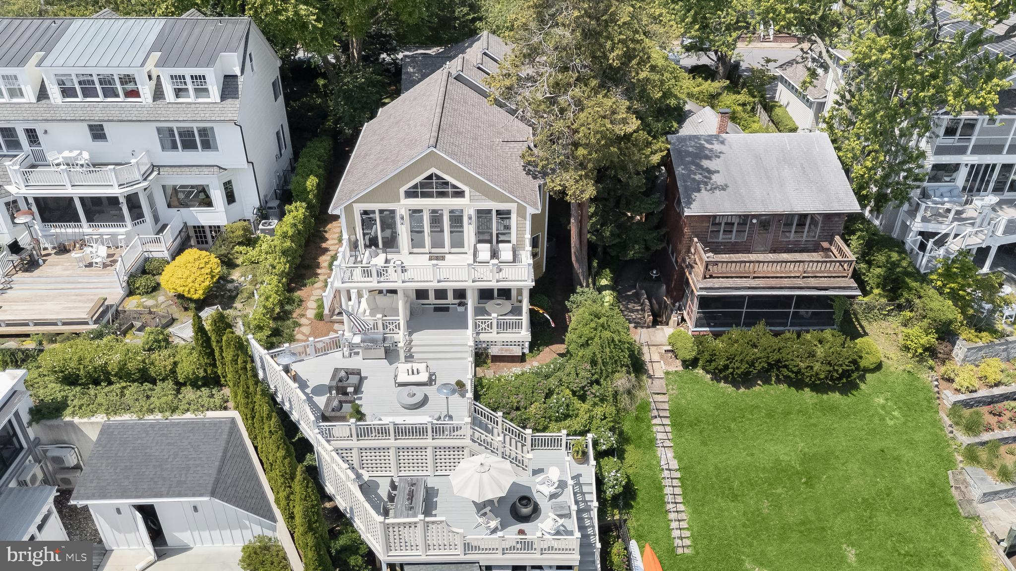 217 LOCKWOOD COURT